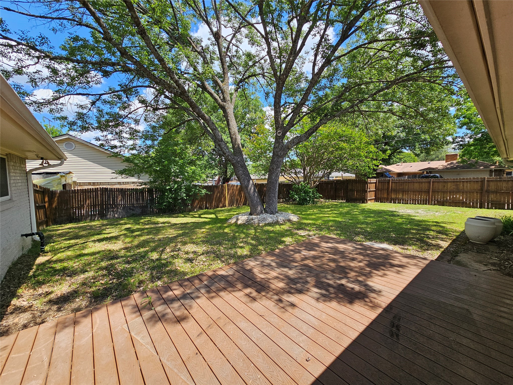 216 Wesley Drive Desoto TX 75115