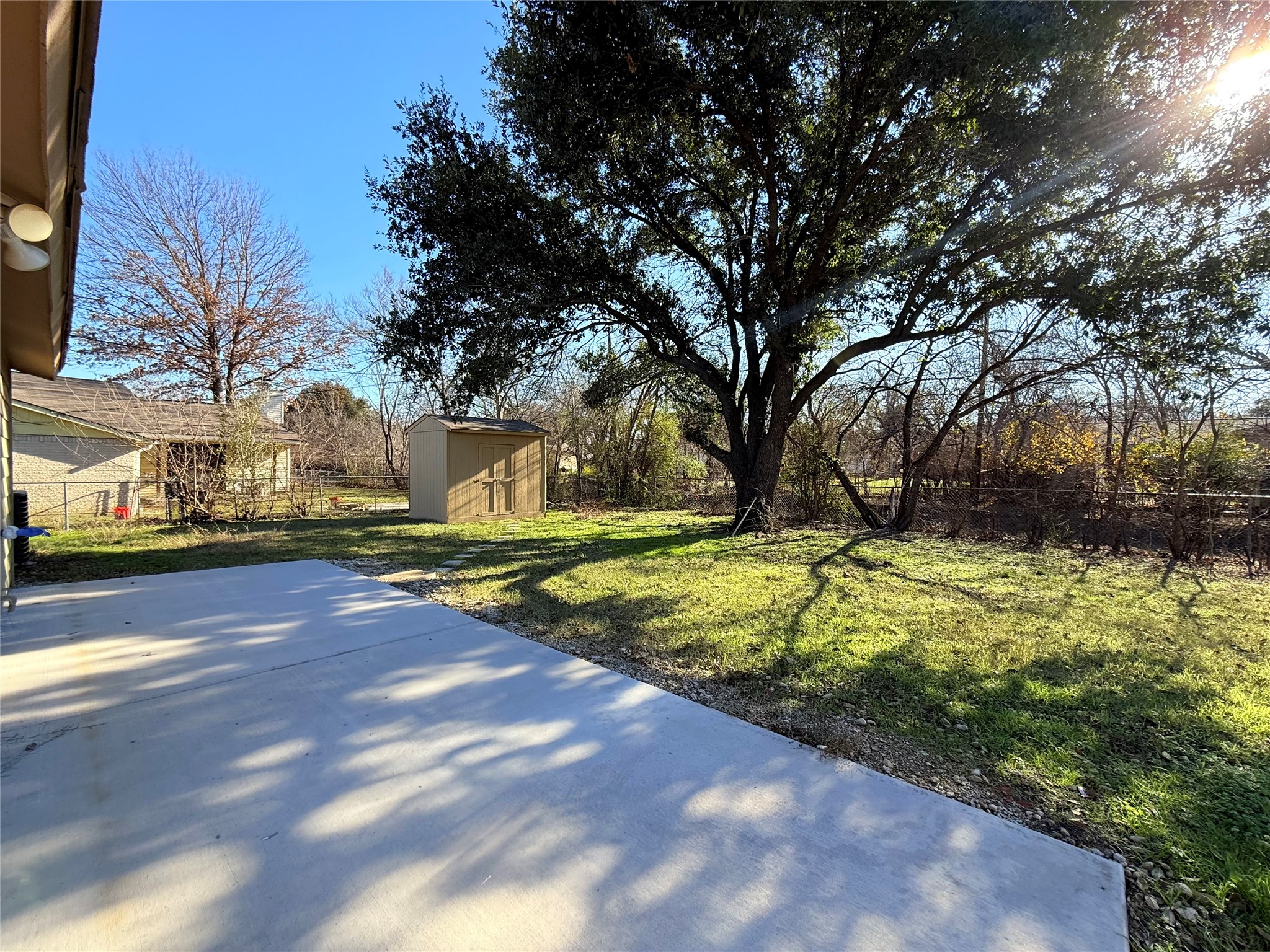 2540 W Rochelle Road Irving TX 75062
