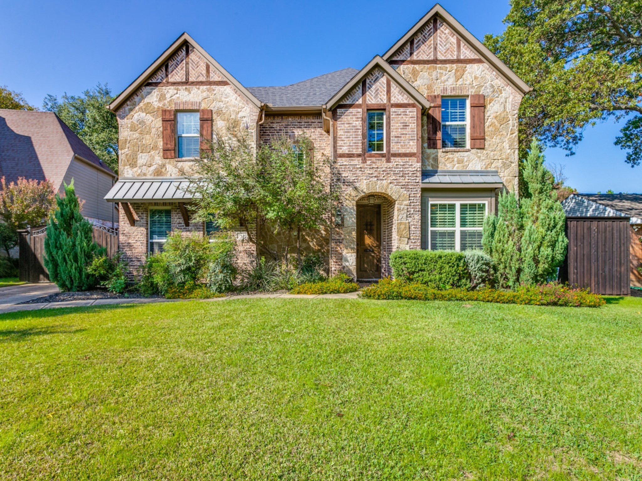 3535 Flaxley Drive Dallas TX 75229