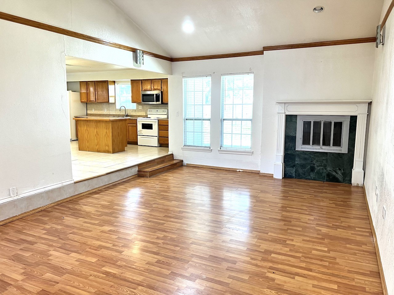 6704 Spoonwood Lane Fort Worth TX 76137