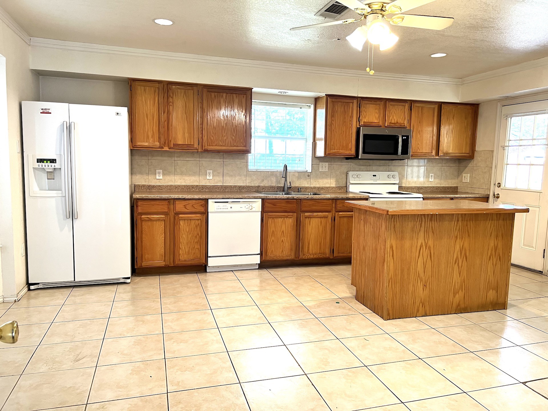 6704 Spoonwood Lane Fort Worth TX 76137
