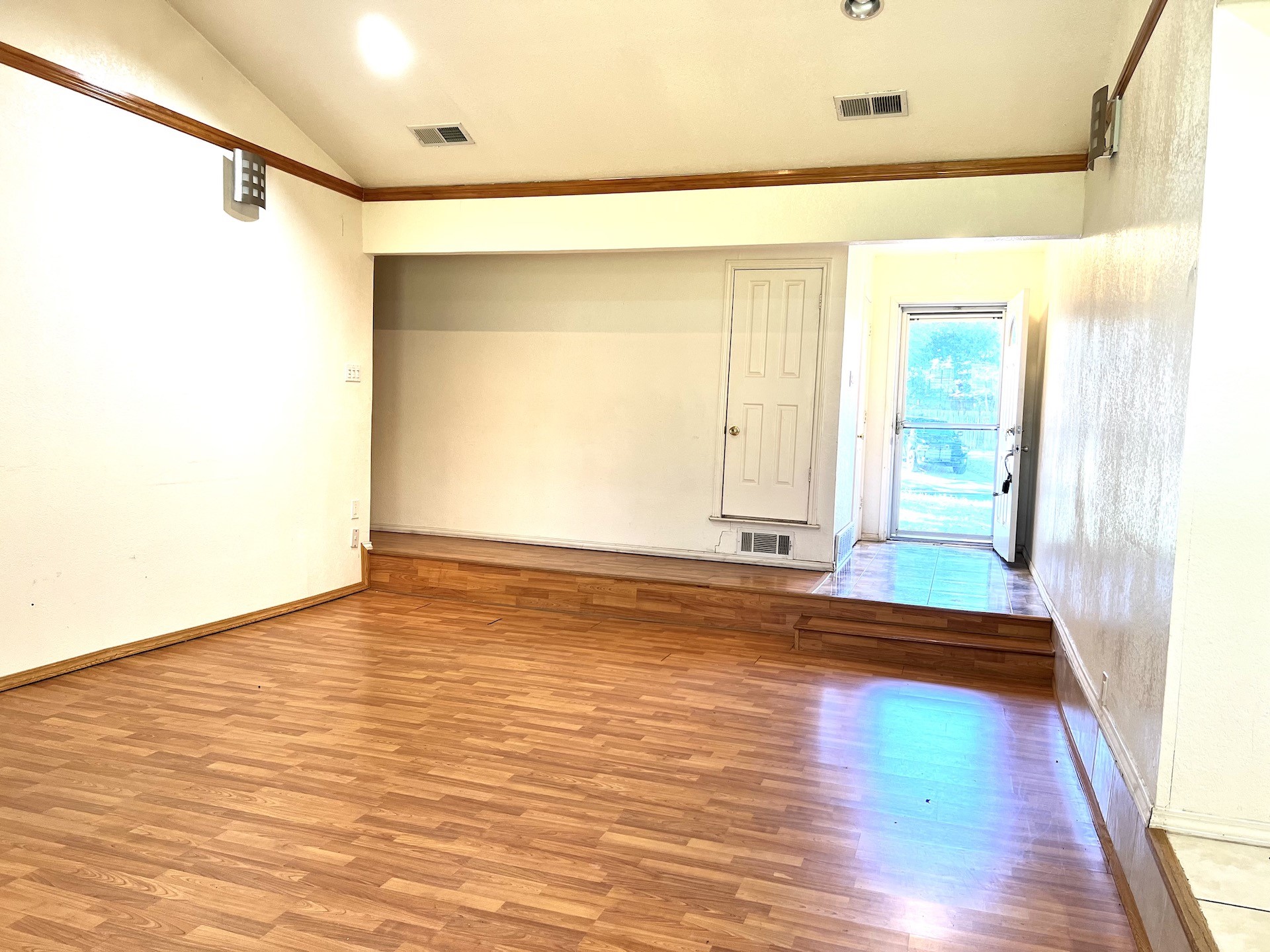 6704 Spoonwood Lane Fort Worth TX 76137