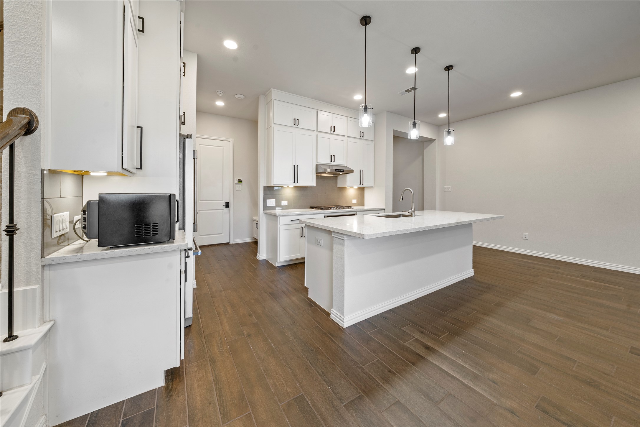 17769 Shumard Oak Drive Dallas TX 75252