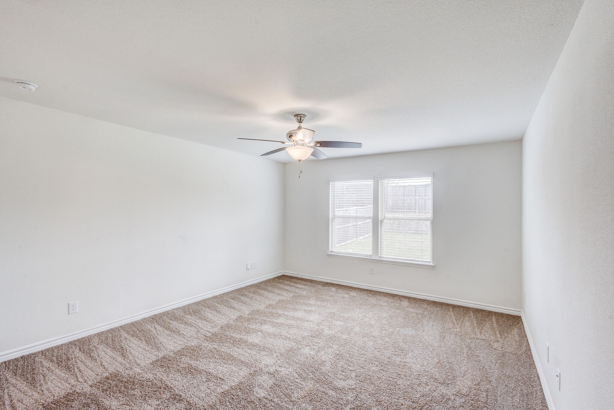 2700 Tobias Lane Aubrey TX 76227