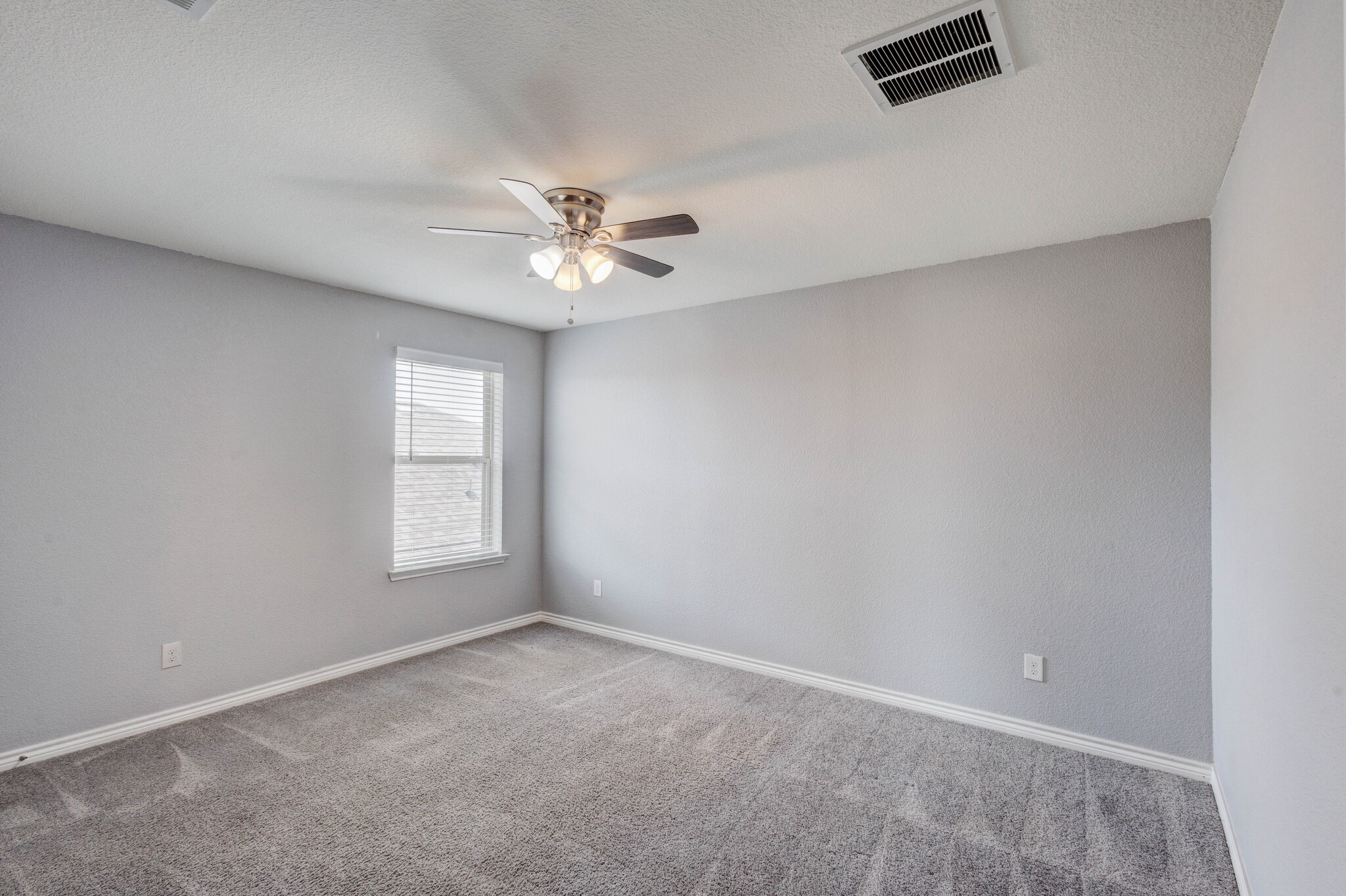 2700 Tobias Lane Aubrey TX 76227