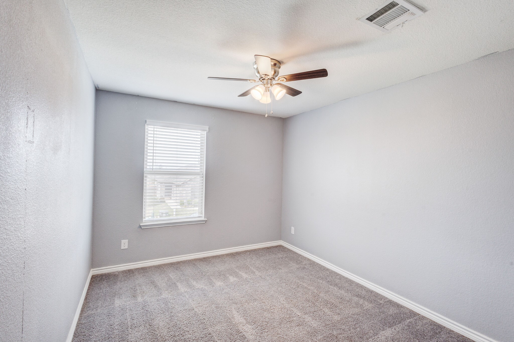 2700 Tobias Lane Aubrey TX 76227