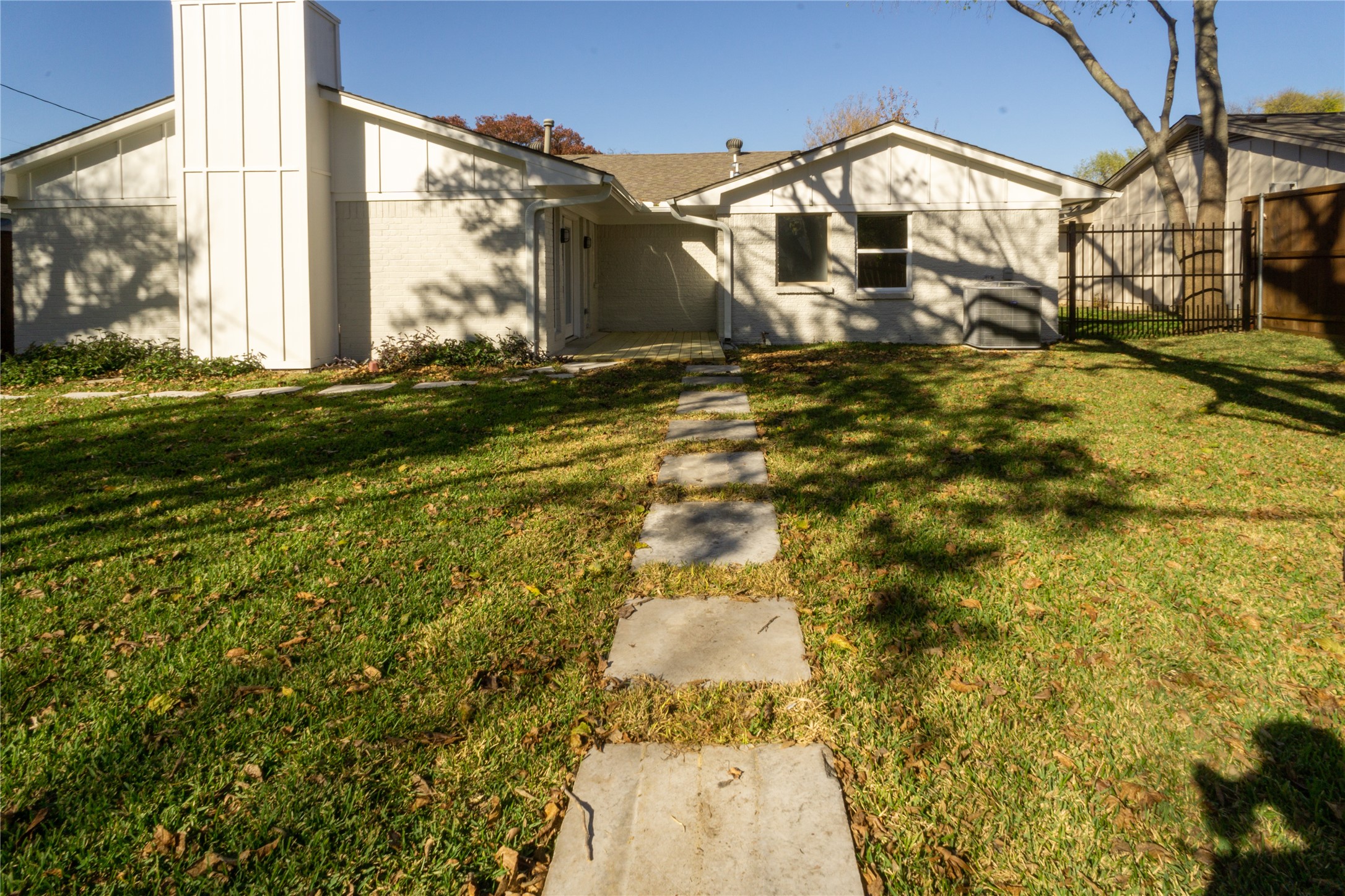 727 Gaylewood Drive Richardson TX 75080