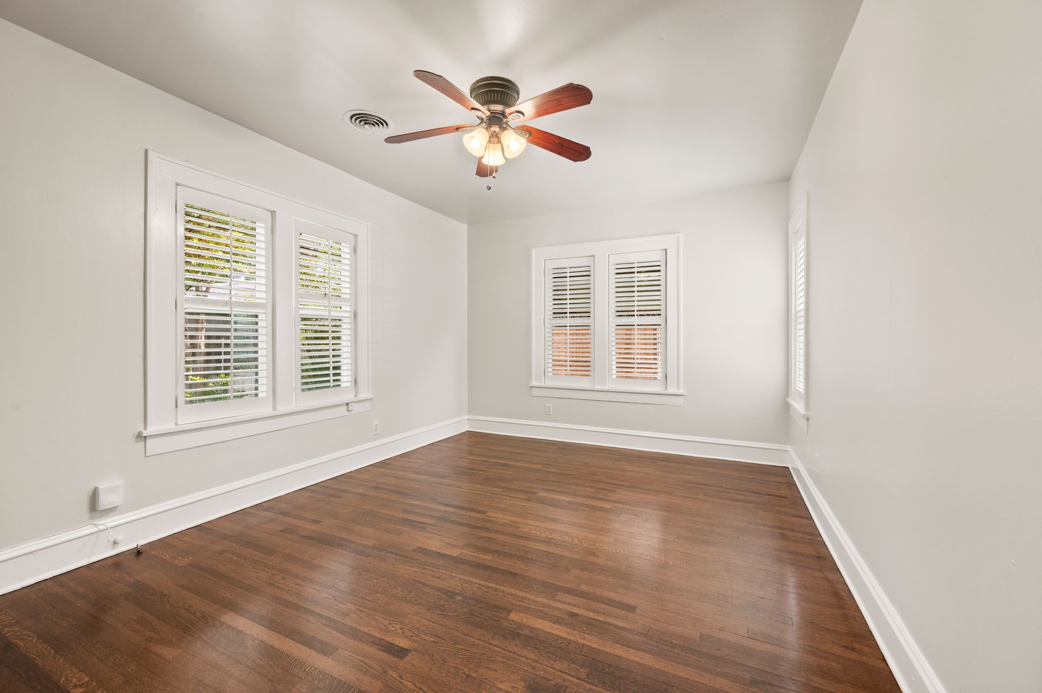 3812 Bunting Avenue Fort Worth TX 76107