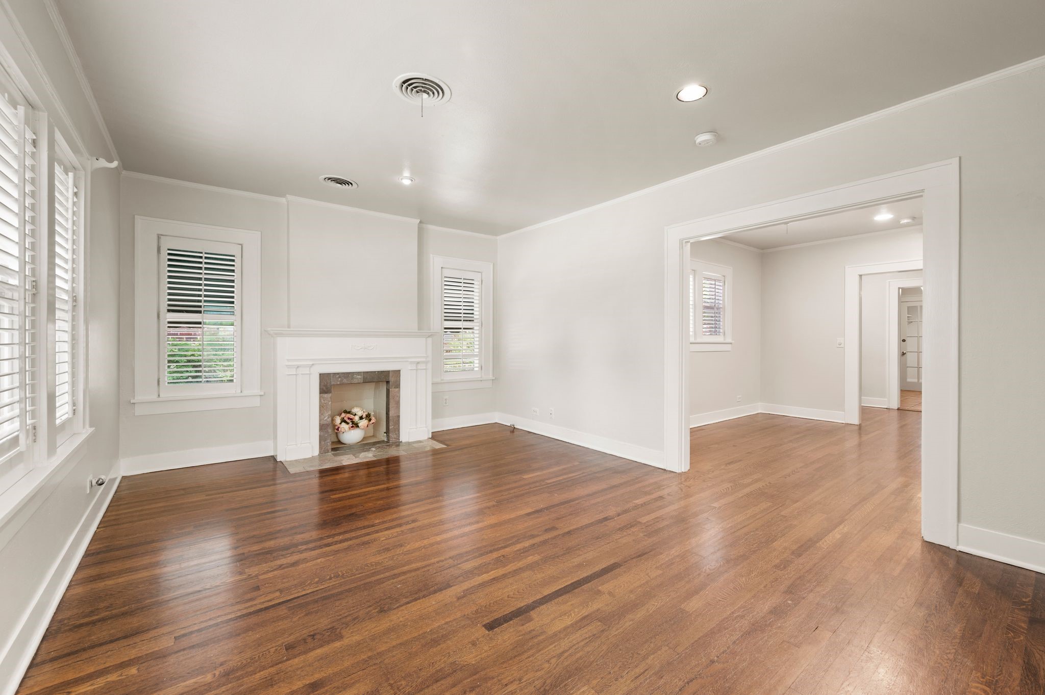 3812 Bunting Avenue Fort Worth TX 76107
