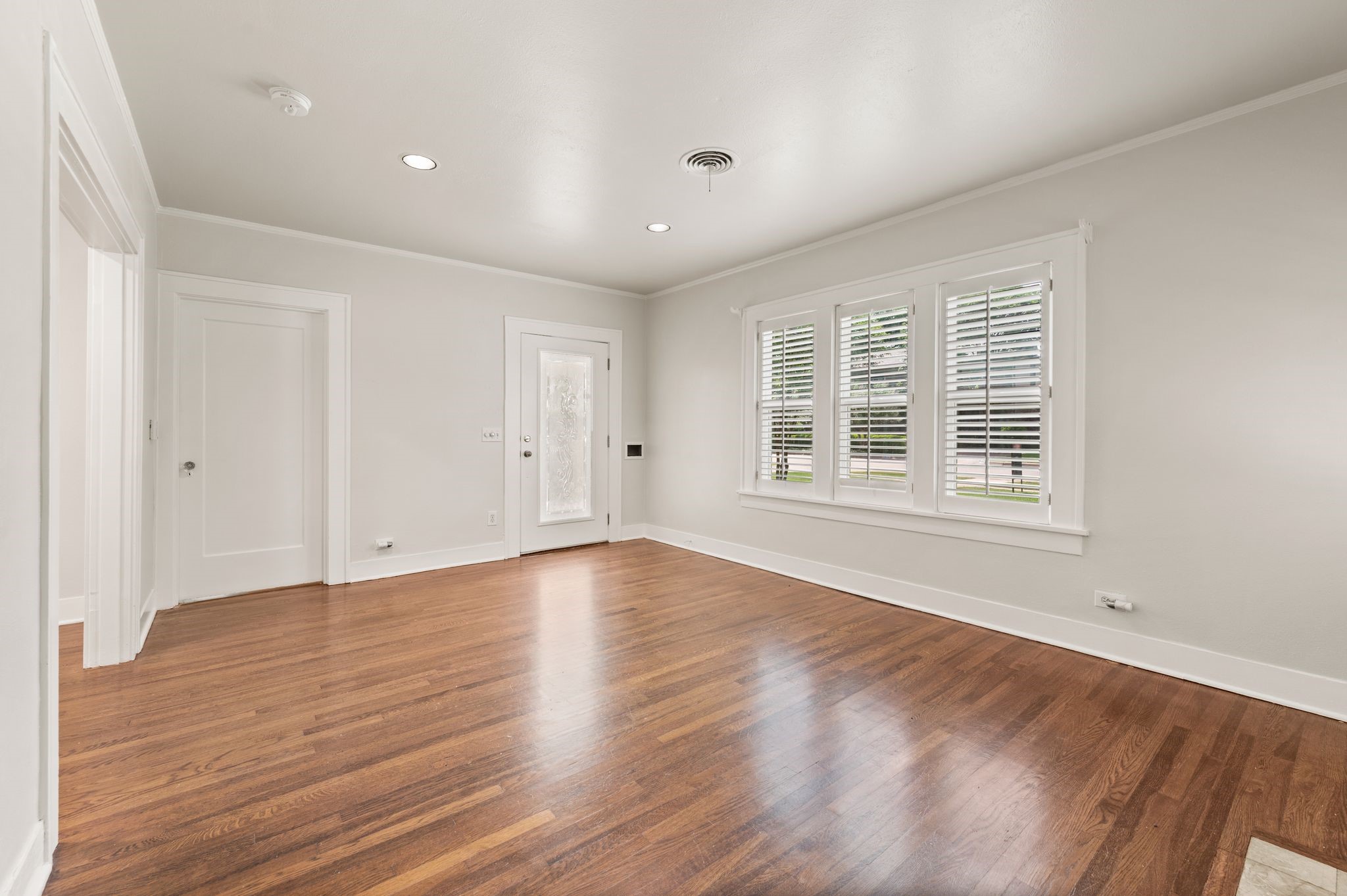 3812 Bunting Avenue Fort Worth TX 76107
