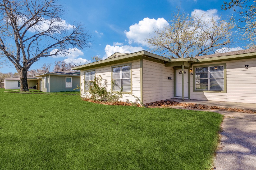 7 Pershing Drive Denison TX 75020