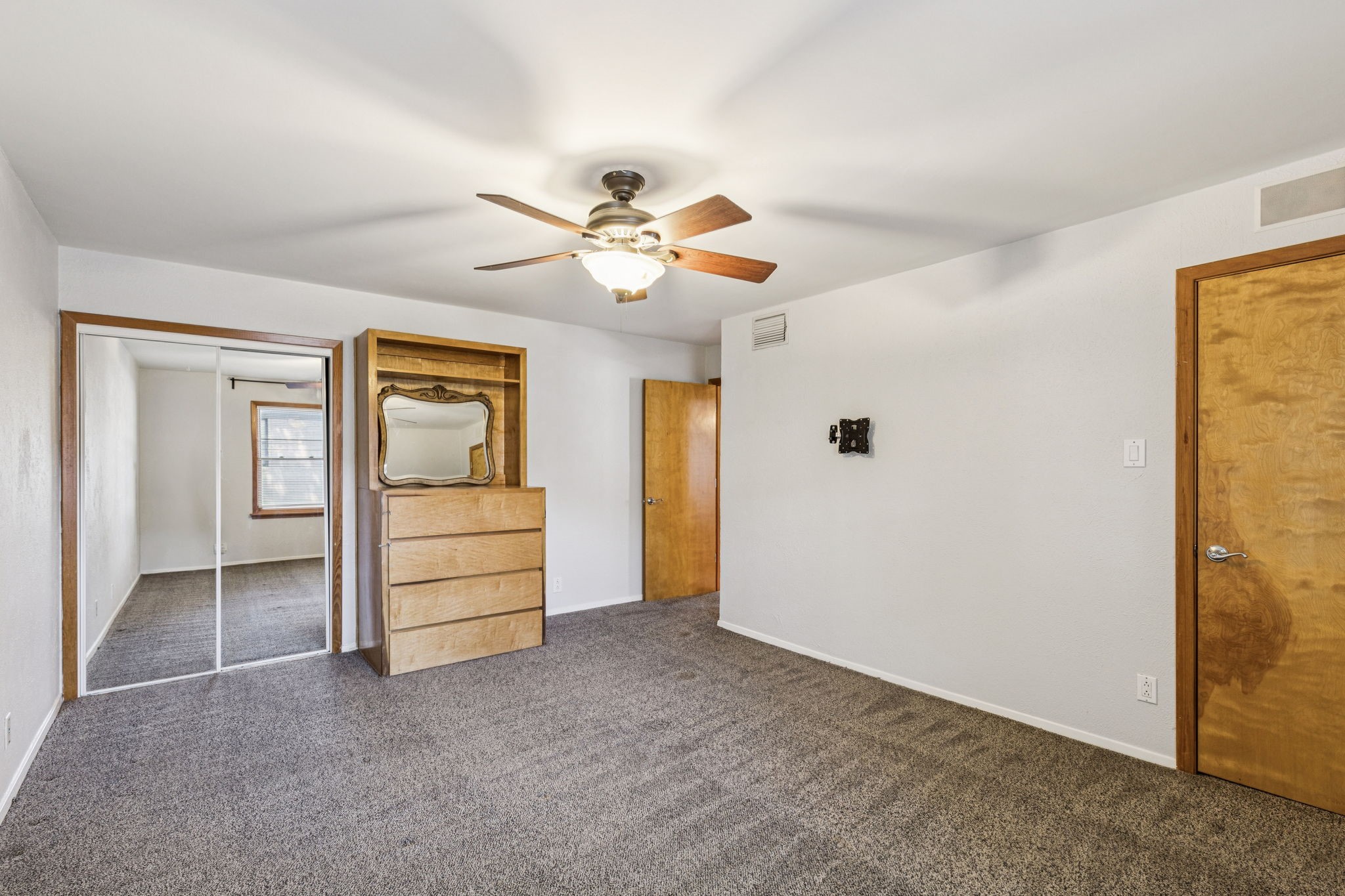 4949 N Hall Street Dallas TX 75235