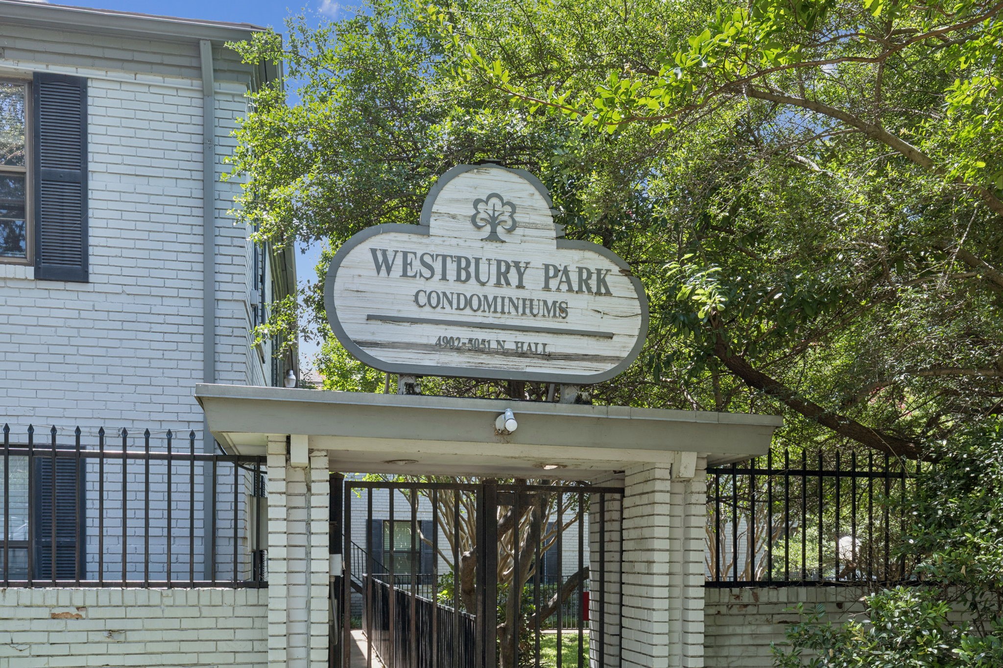 4949 N Hall Street Dallas TX 75235
