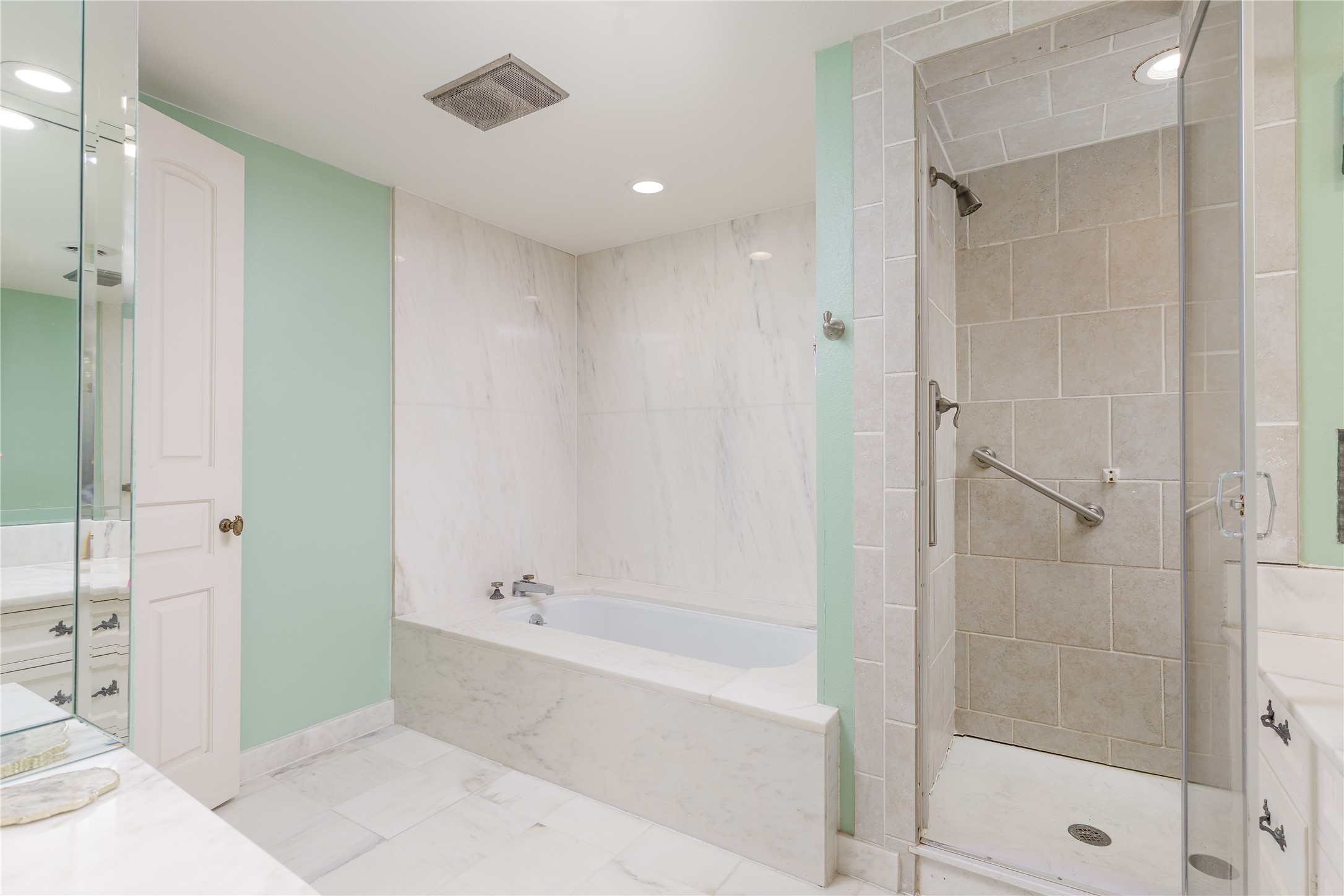 6126 Averill Way Dallas TX 75225