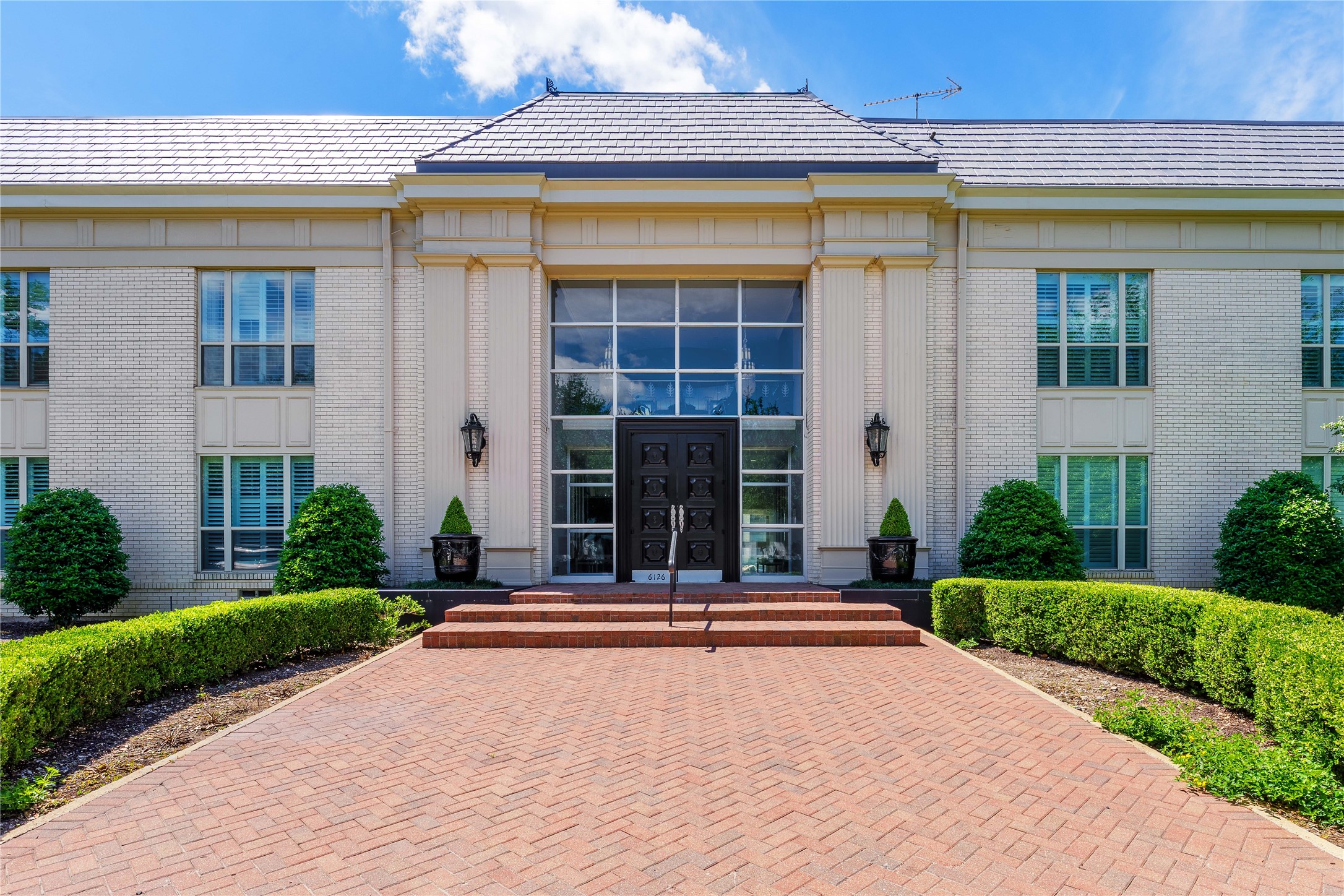 6126 Averill Way Dallas TX 75225