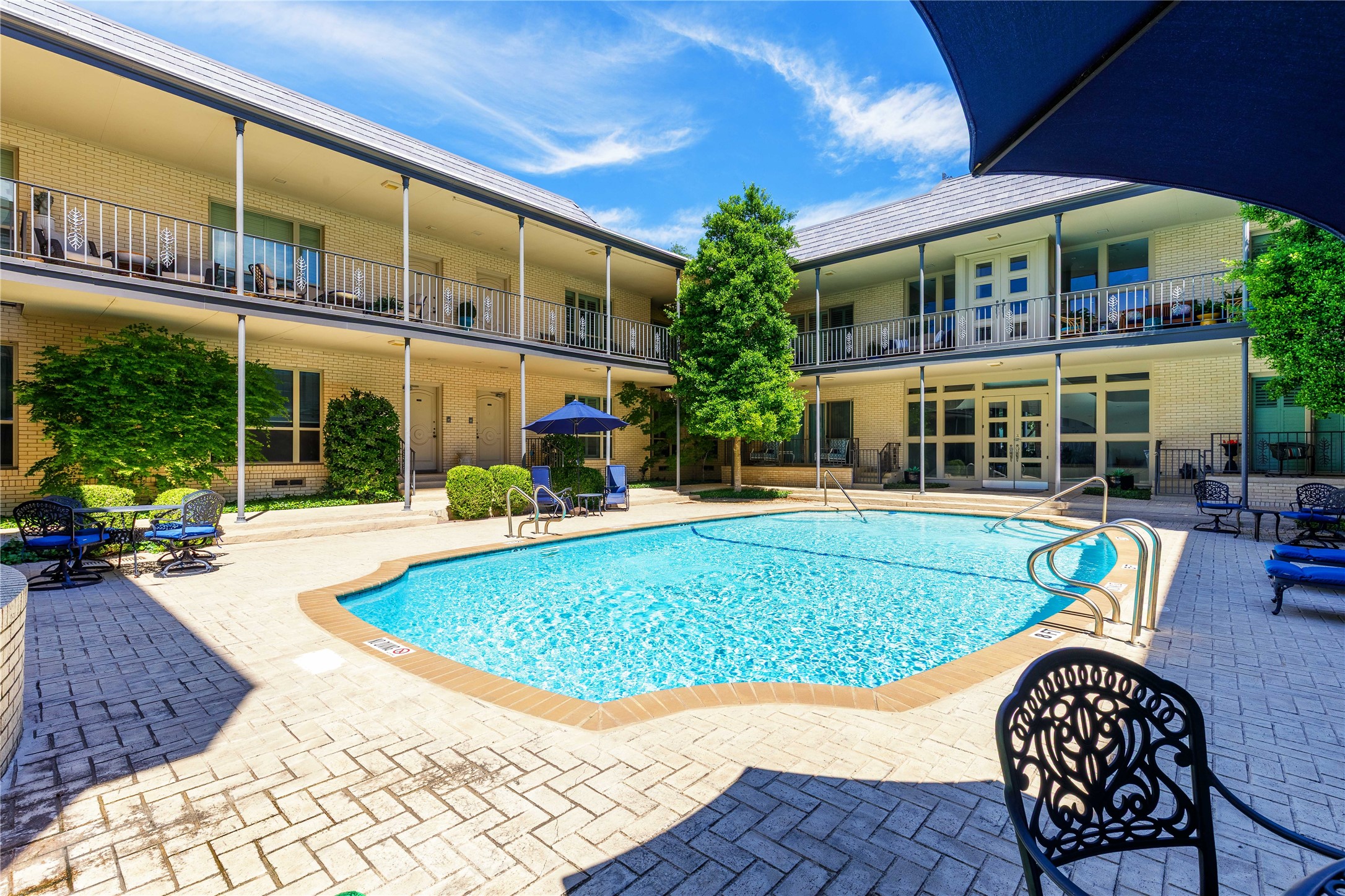 6126 Averill Way Dallas TX 75225