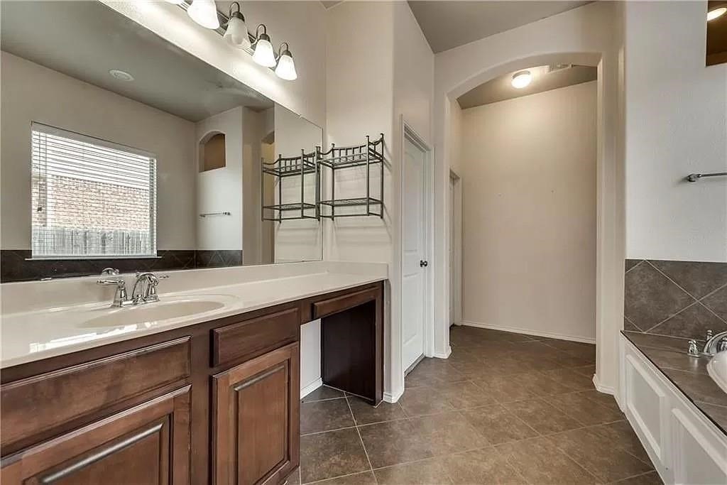 914 Mangrove Drive Fate TX 75087