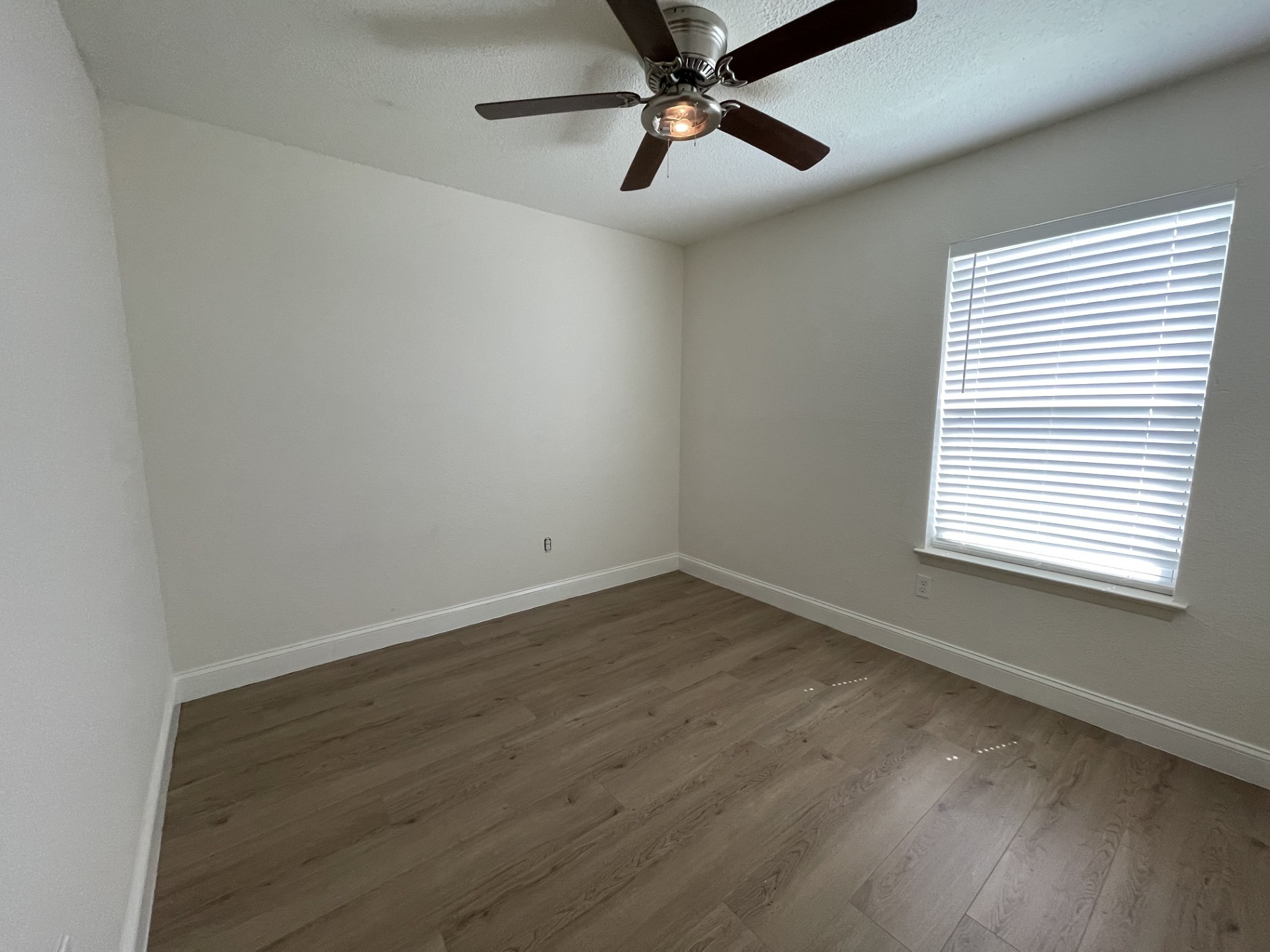 204 Hosack Street Arlington TX 76010