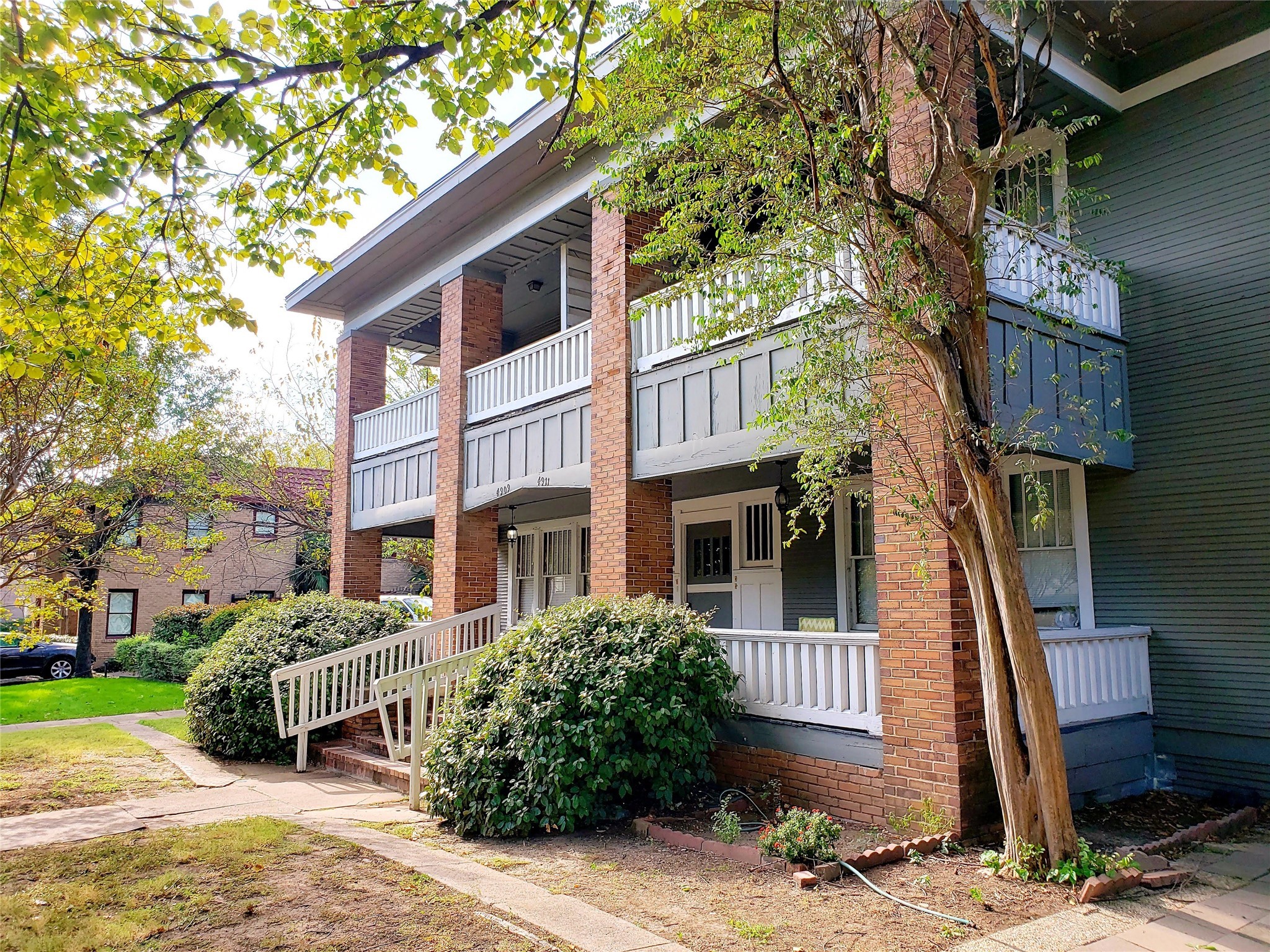 4909 Worth Street Dallas TX 75214