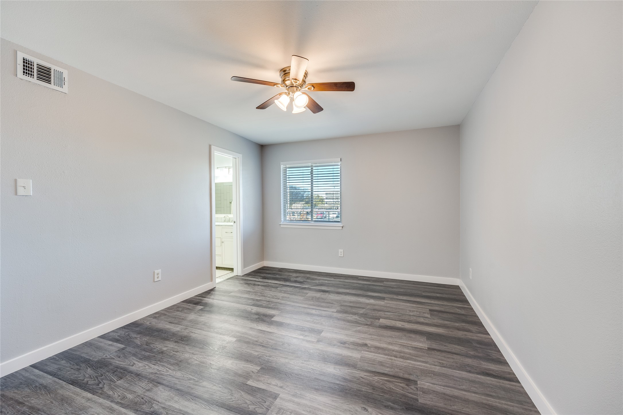 5725 Harvest Hill Road Dallas TX 75230