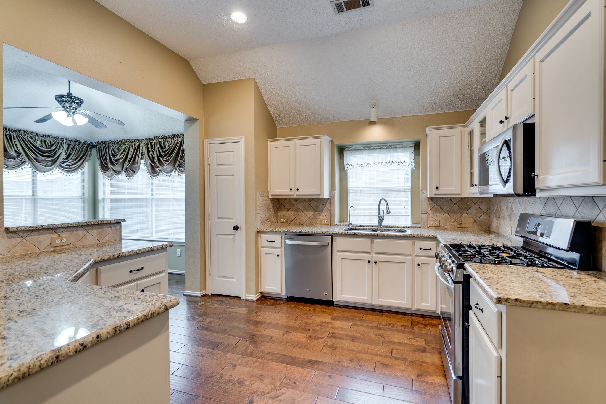3900 Oak Park Drive Flower Mound TX 75028