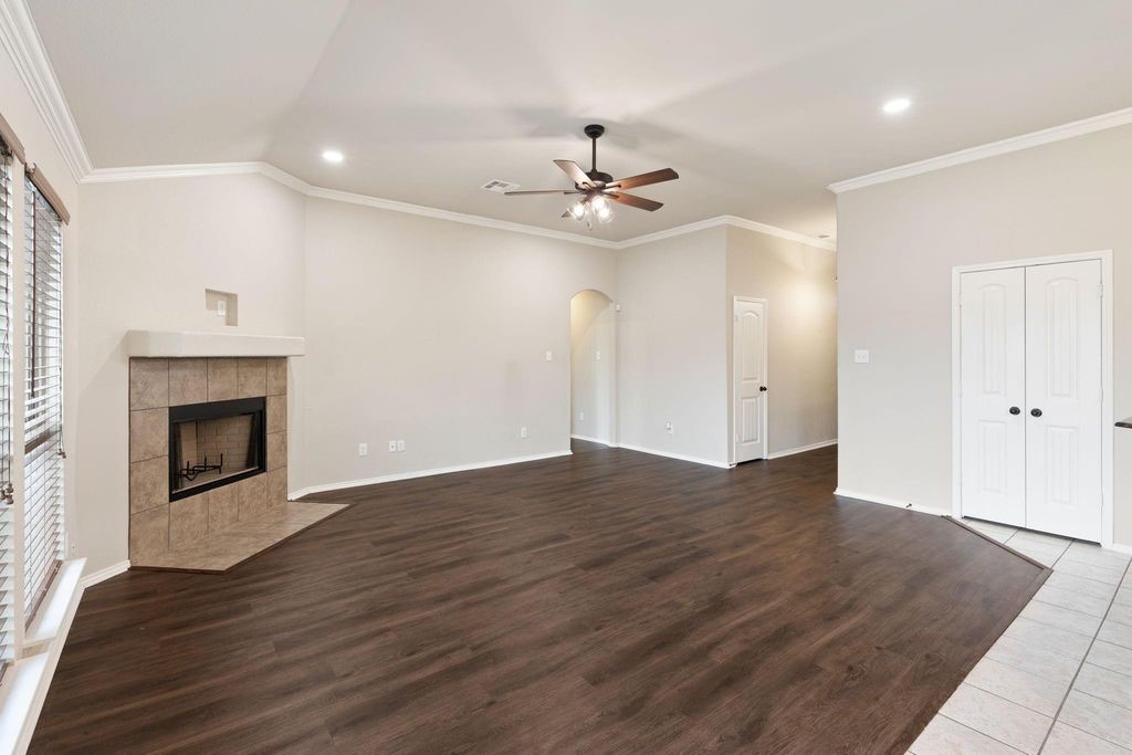 106 Poinsetta Drive Palmer TX 75152