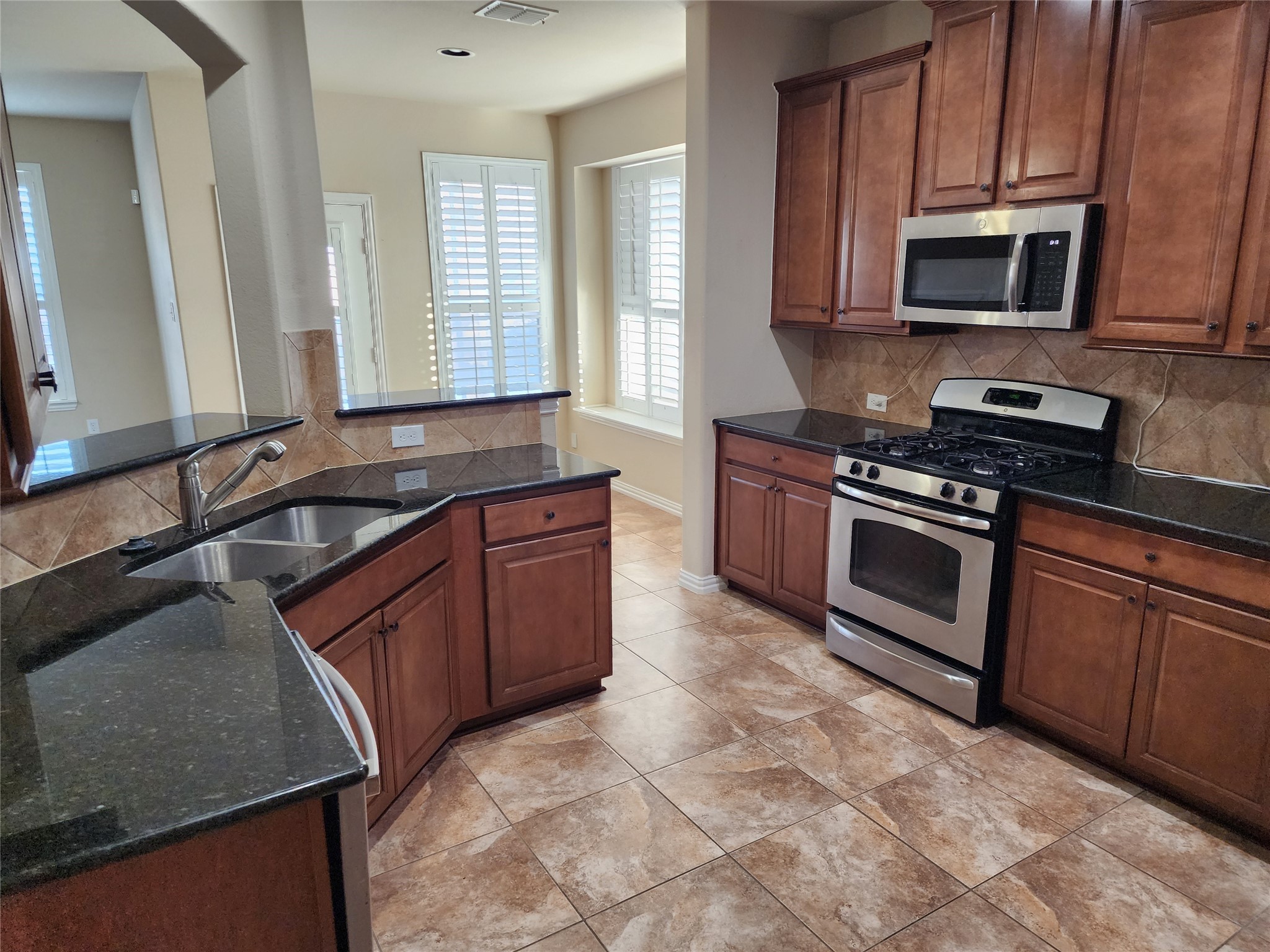 14028 Zippo Way Fort Worth TX 76052