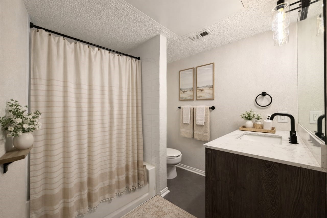 5840 Spring Valley Road Dallas TX 75254