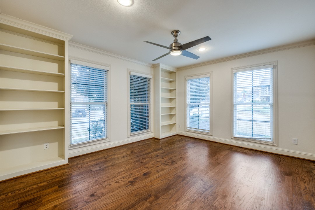 4153 Hyer Street University Park TX 75205