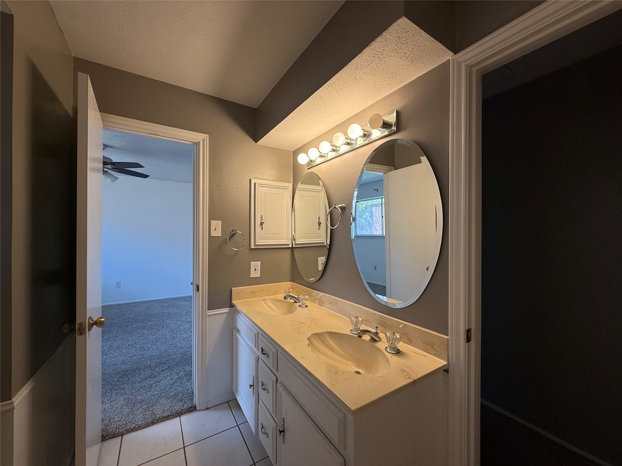 616 Tiffany Trail Richardson TX 75081