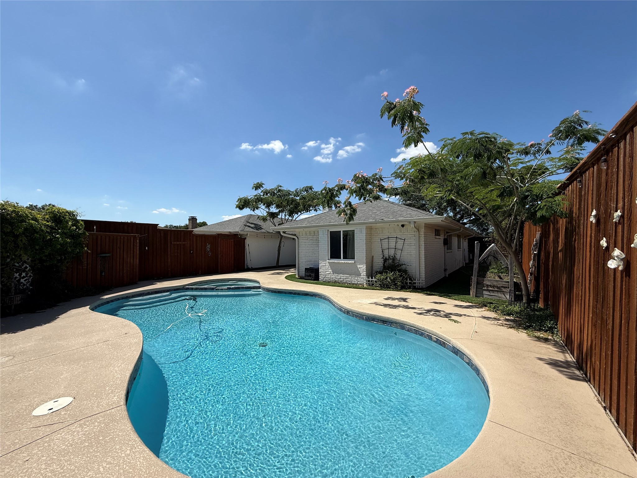 616 Tiffany Trail Richardson TX 75081