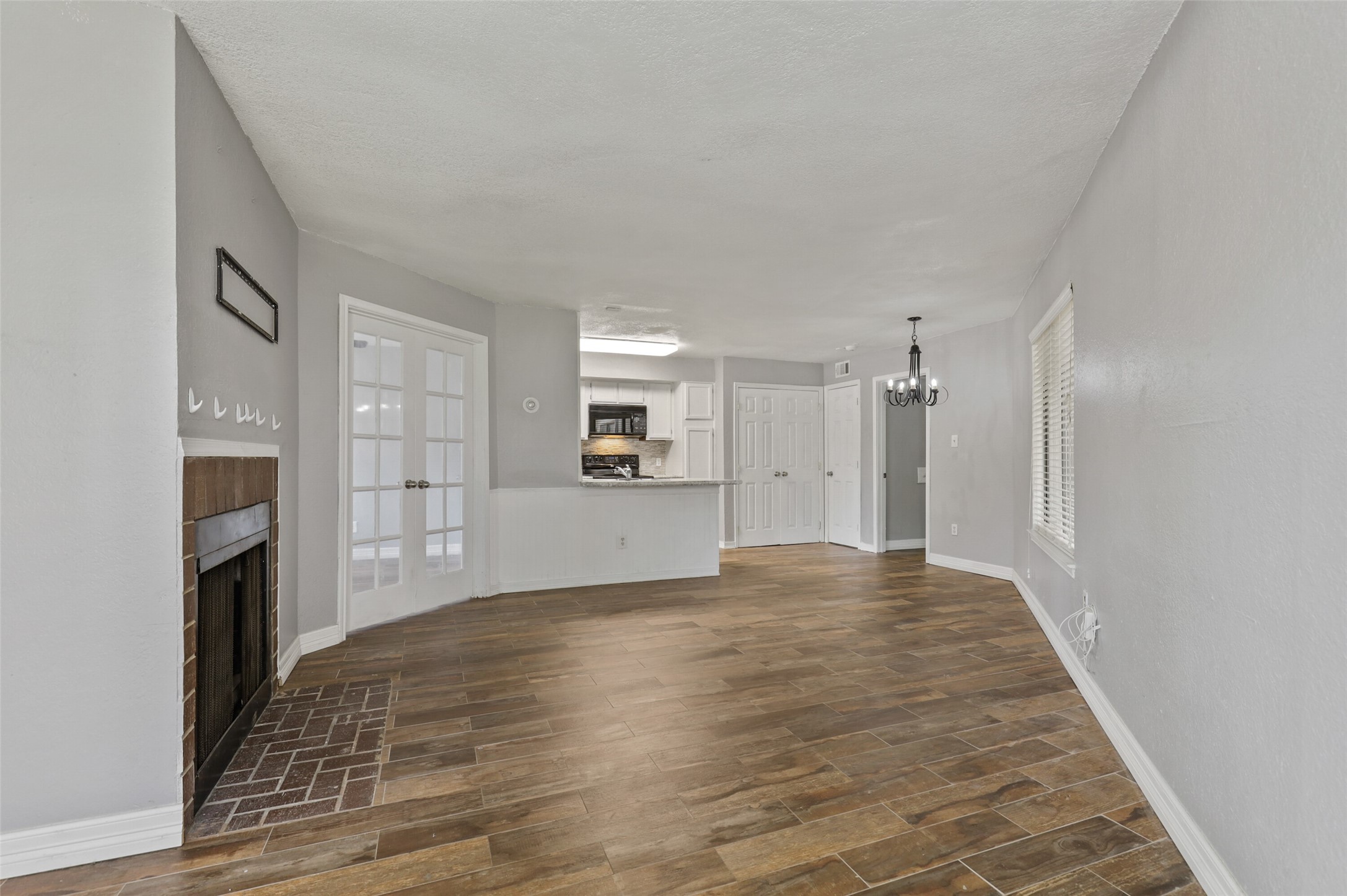 2312 Balsam Drive Arlington TX 76006