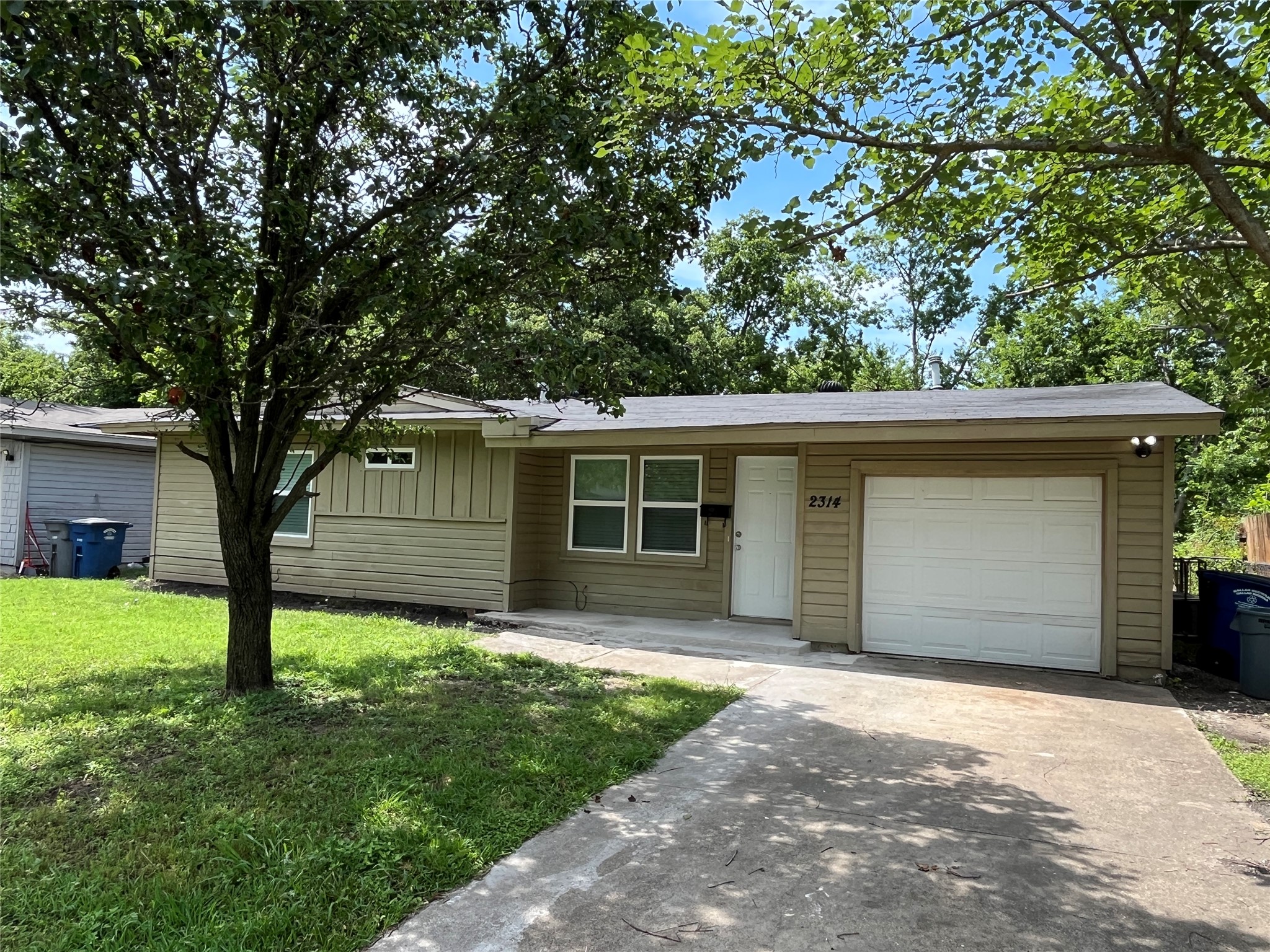 2314 Blyth Drive Dallas TX 75228