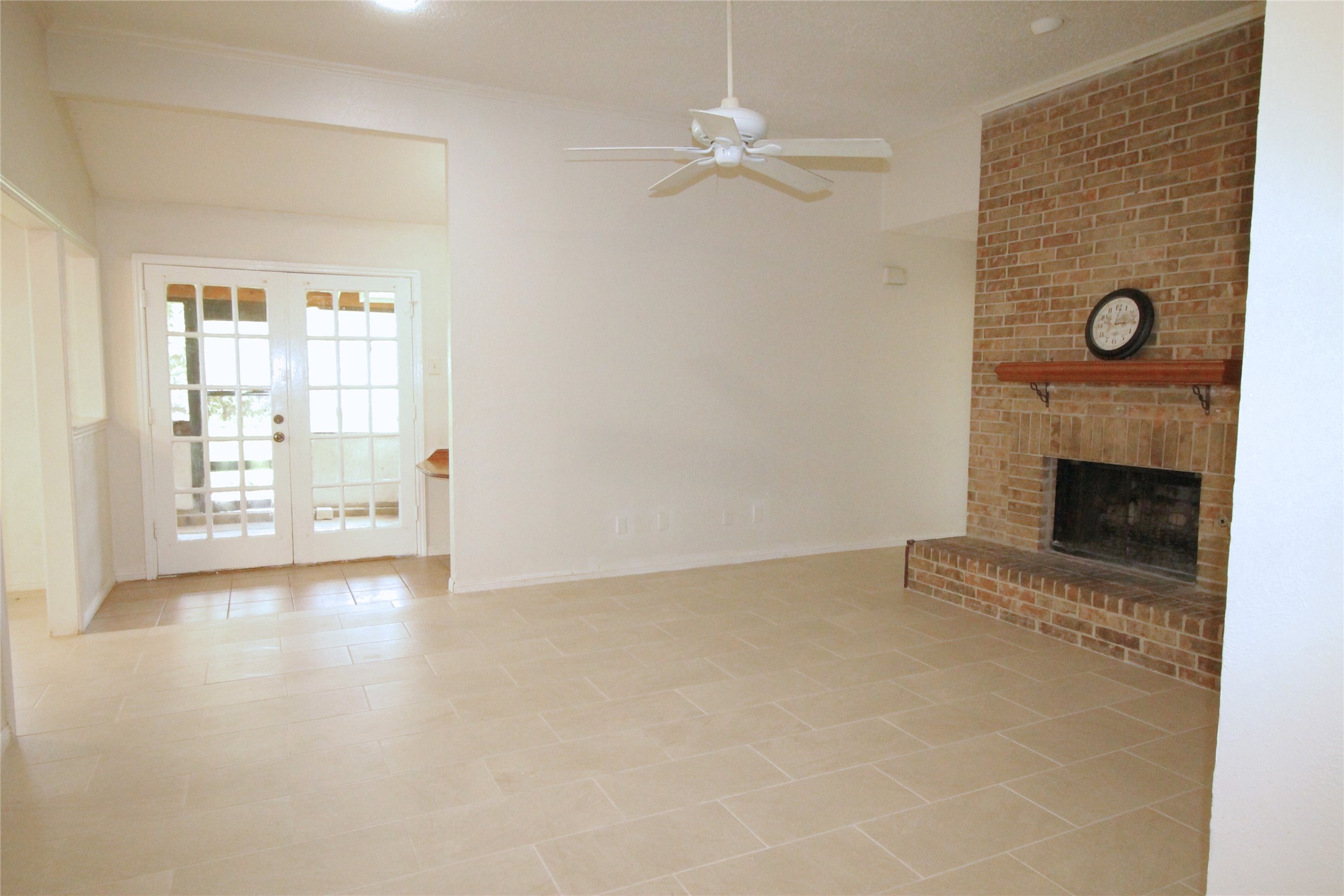 711 Dickey Drive Euless TX 76040