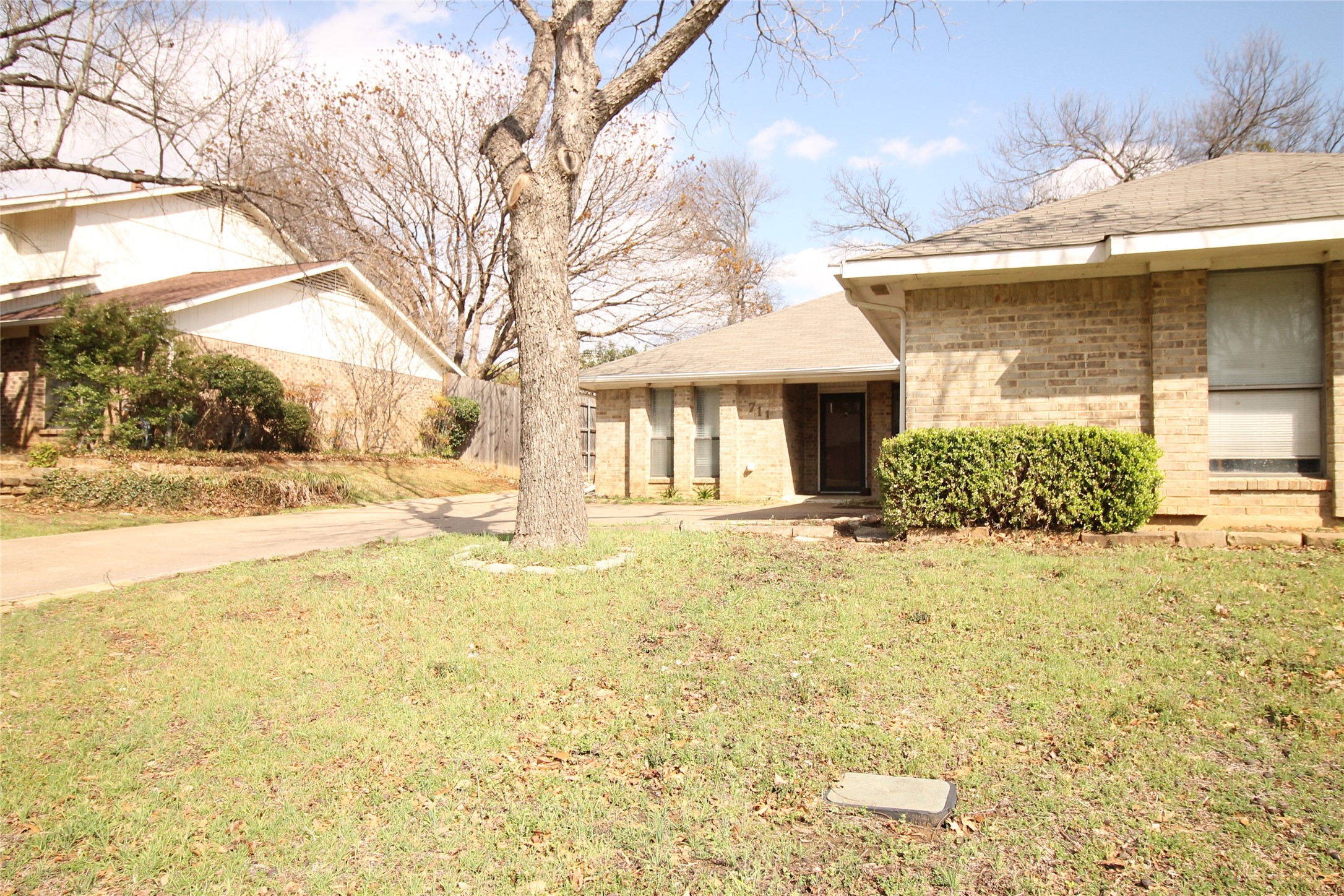 711 Dickey Drive Euless TX 76040