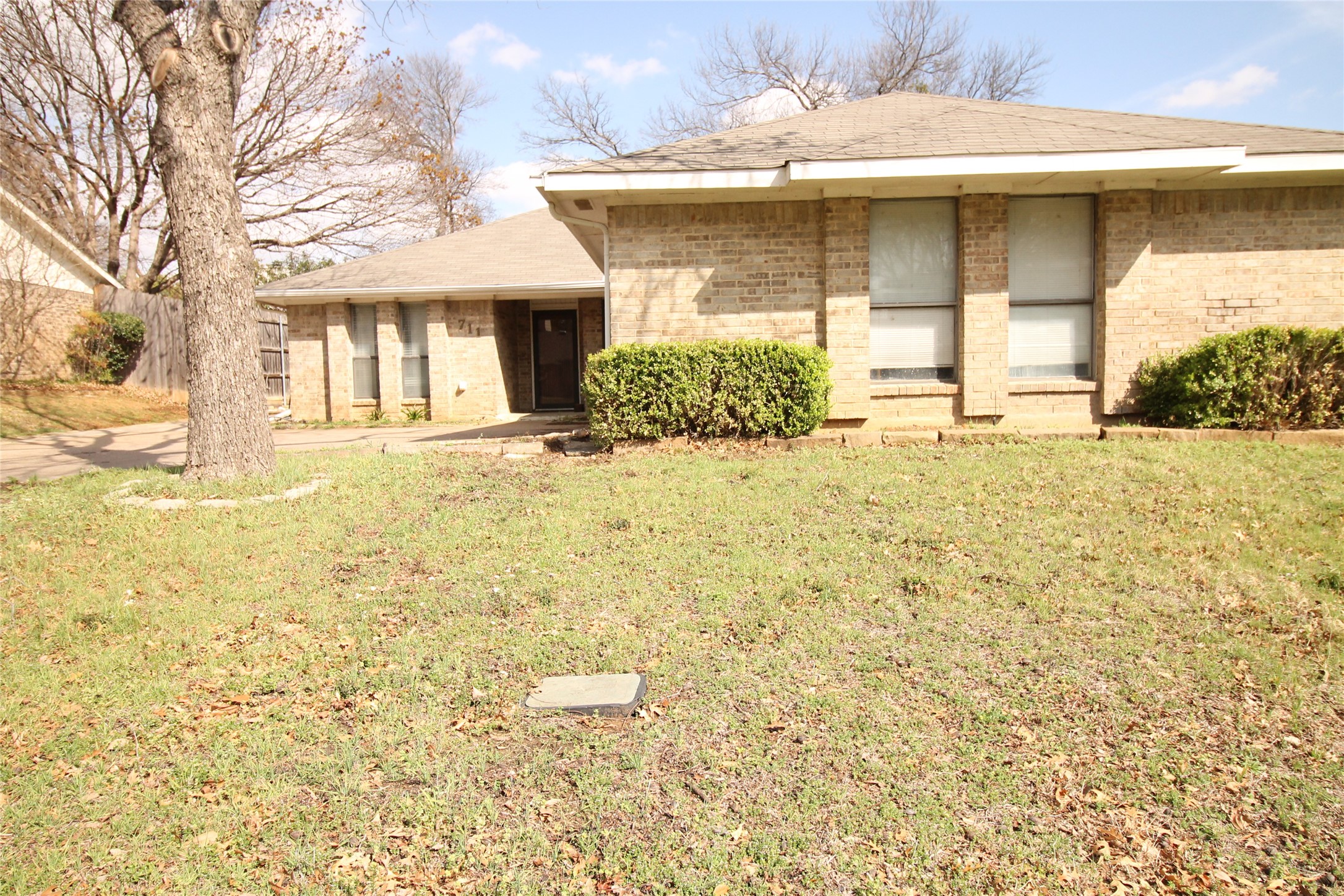 711 Dickey Drive Euless TX 76040