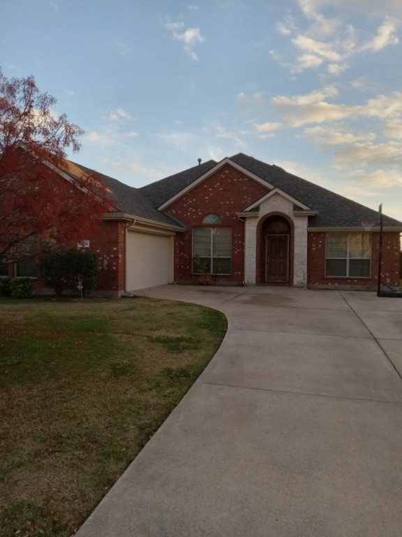 1304 Turnbridge Drive Glenn Heights TX 75154