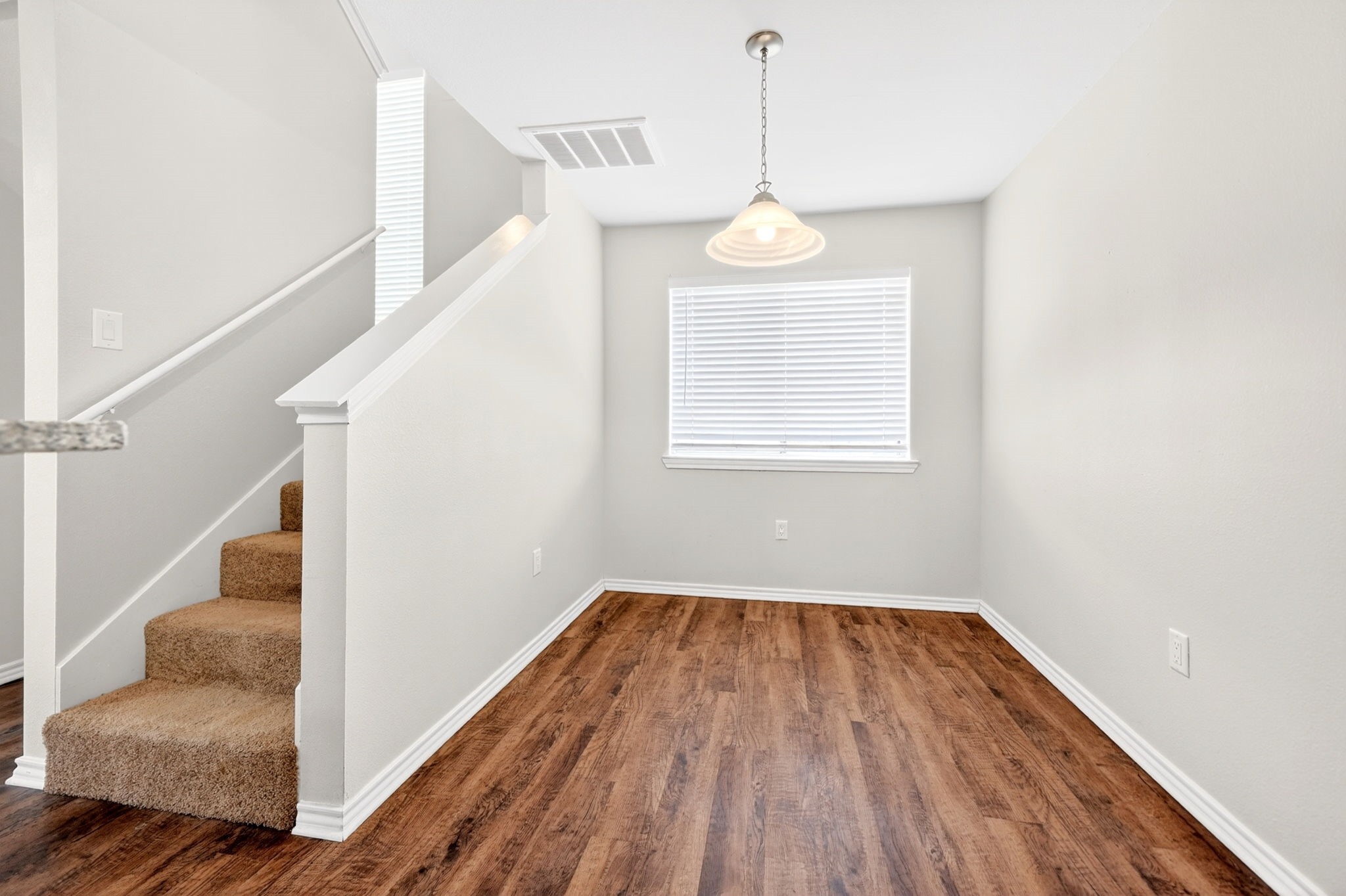 9837 Walnut Street Dallas TX 75243