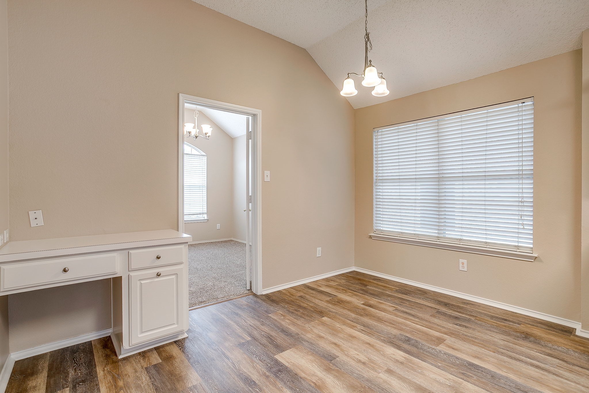 8136 Zion Trail Fort Worth TX 76137