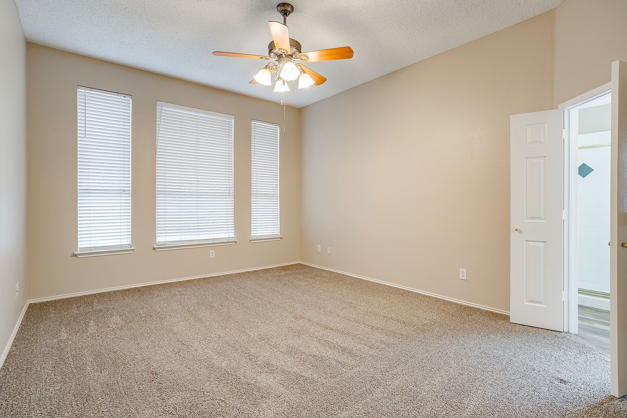 8136 Zion Trail Fort Worth TX 76137