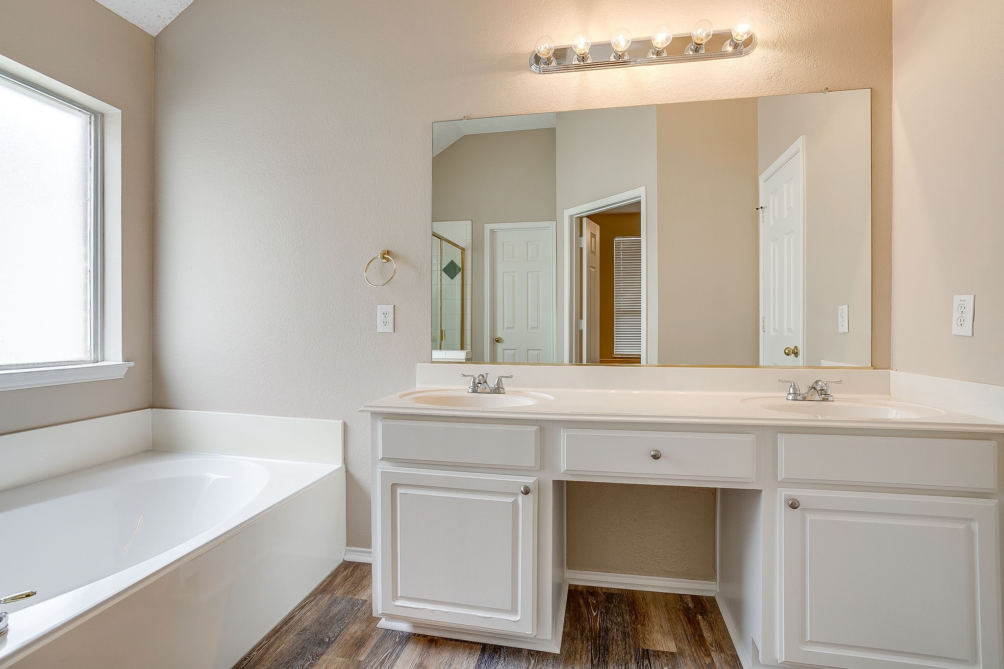 8136 Zion Trail Fort Worth TX 76137