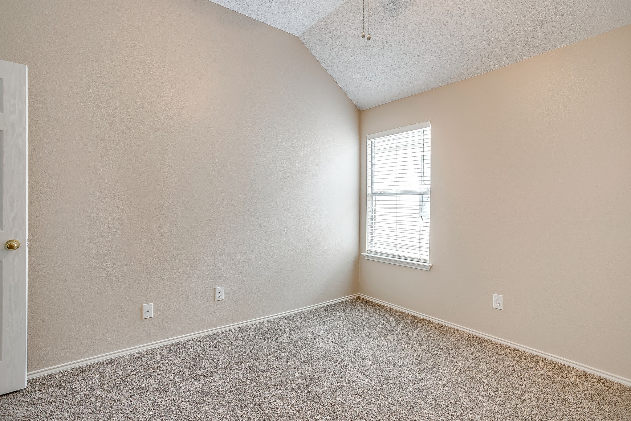 8136 Zion Trail Fort Worth TX 76137