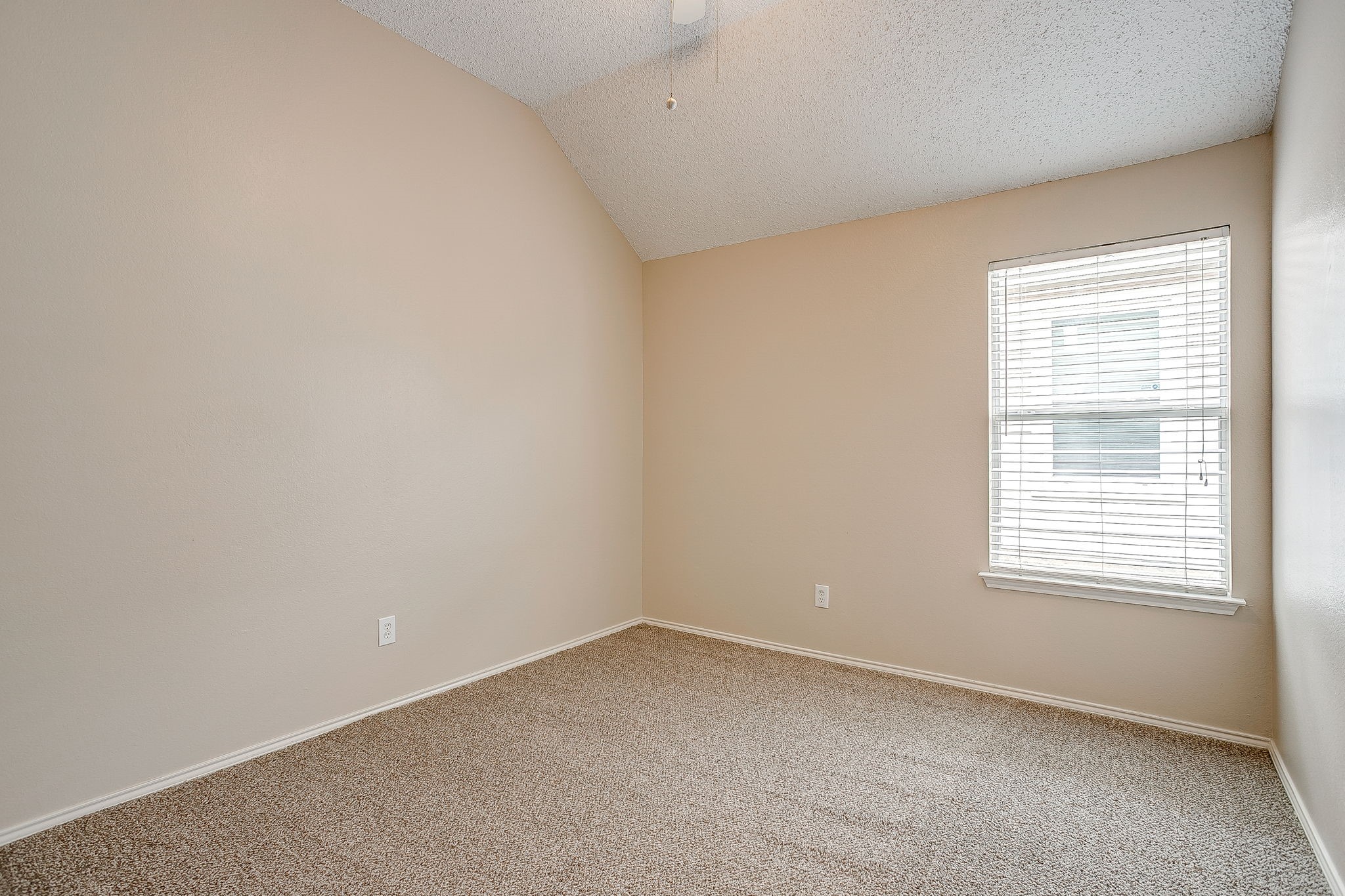 8136 Zion Trail Fort Worth TX 76137
