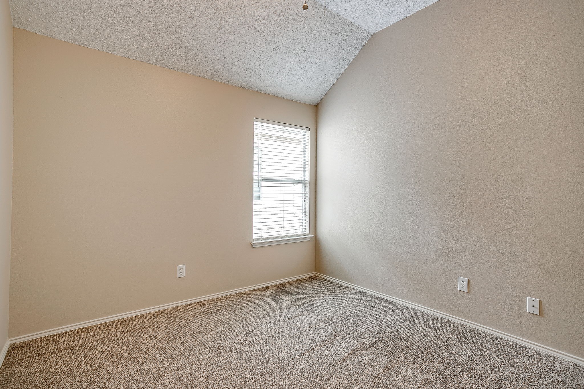 8136 Zion Trail Fort Worth TX 76137