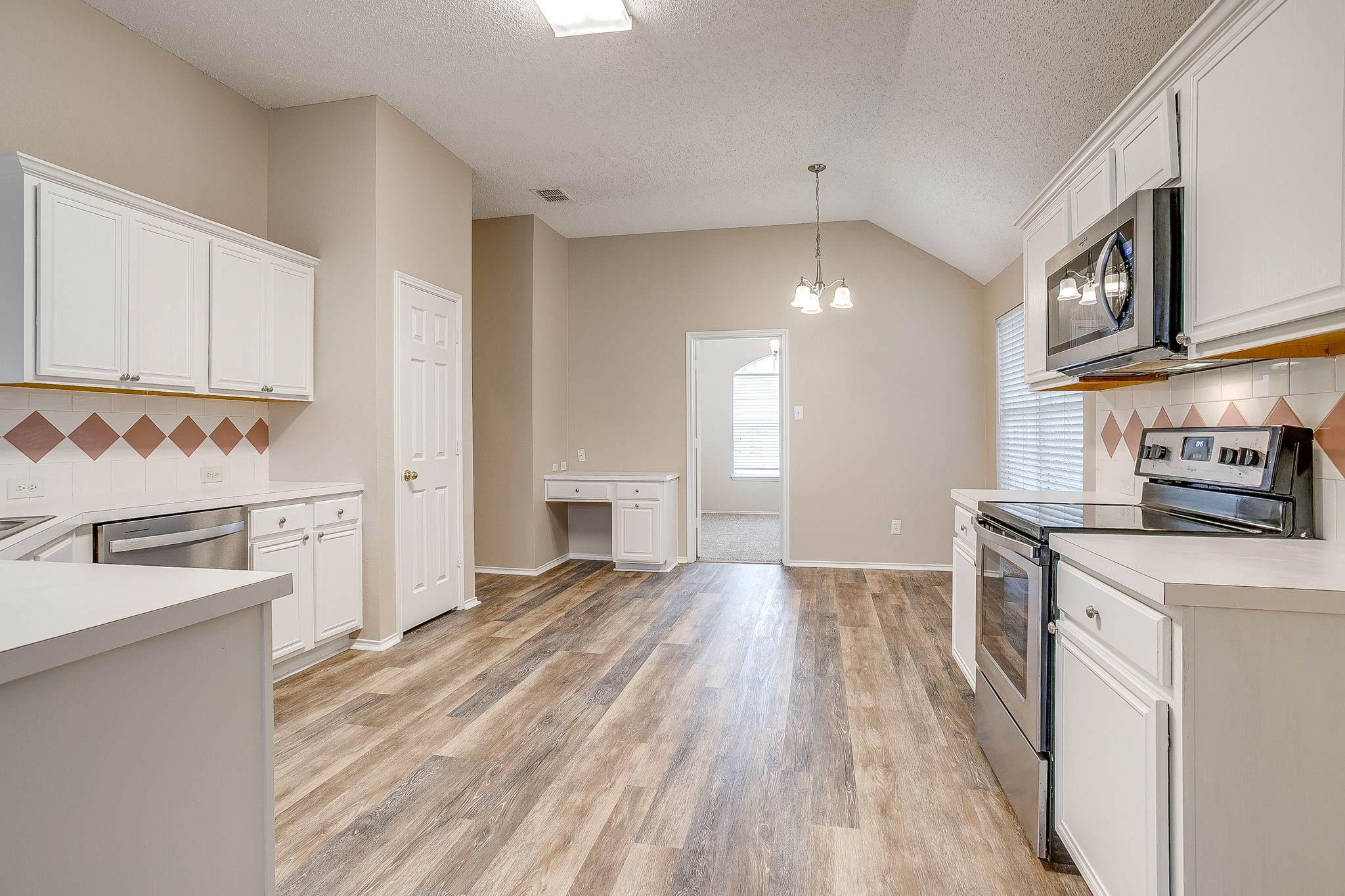 8136 Zion Trail Fort Worth TX 76137