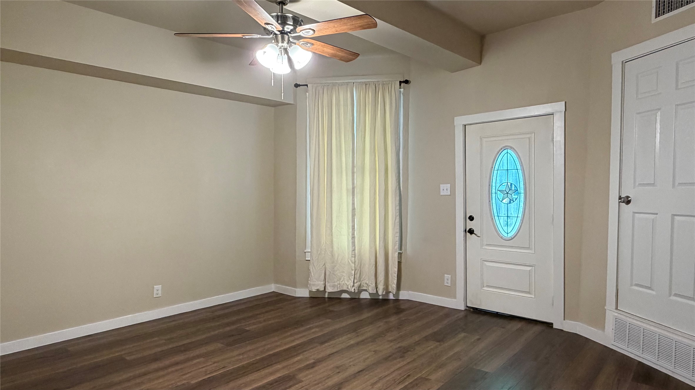 5208 E Side Avenue Dallas TX 75214