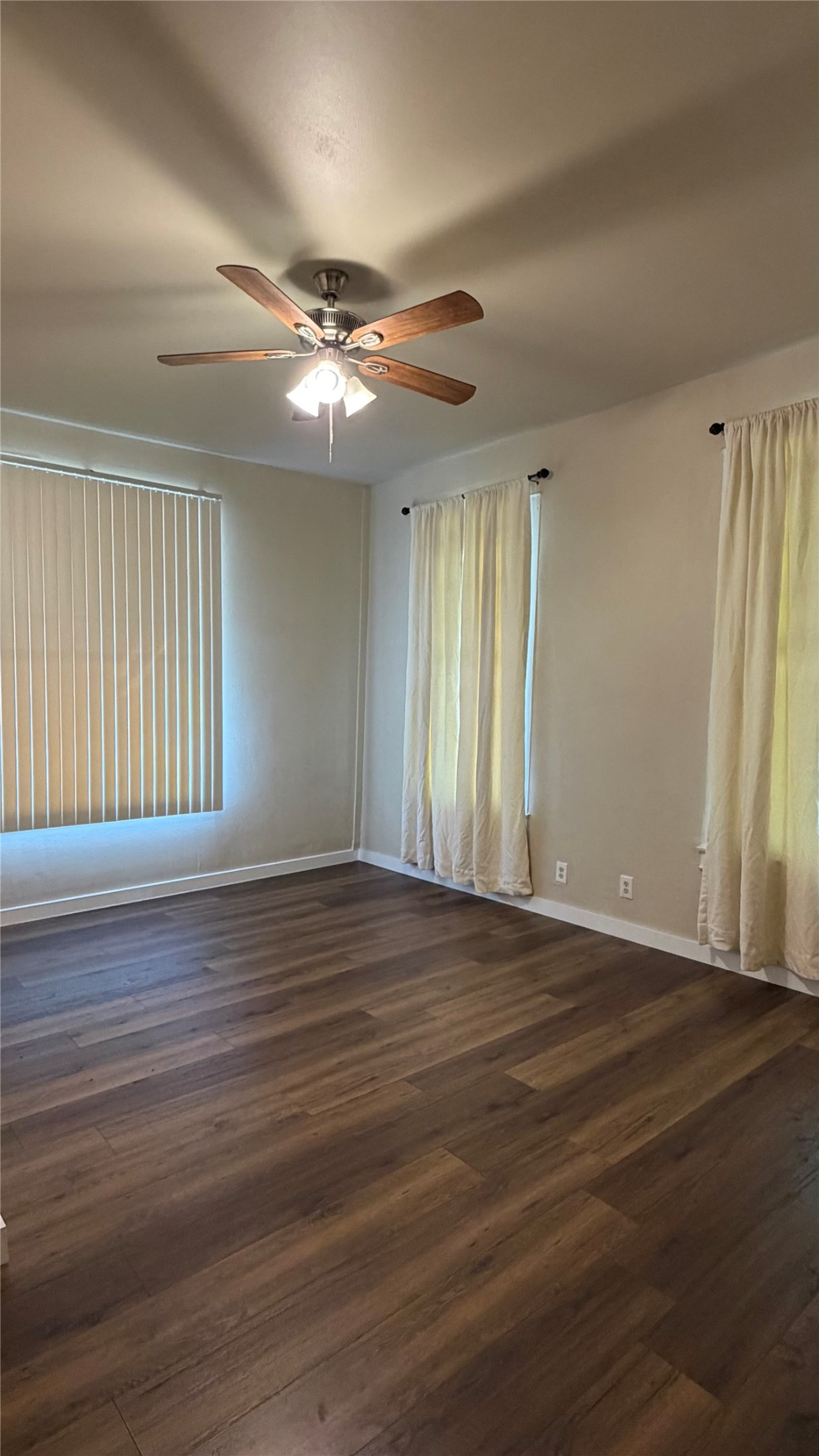 5208 E Side Avenue Dallas TX 75214