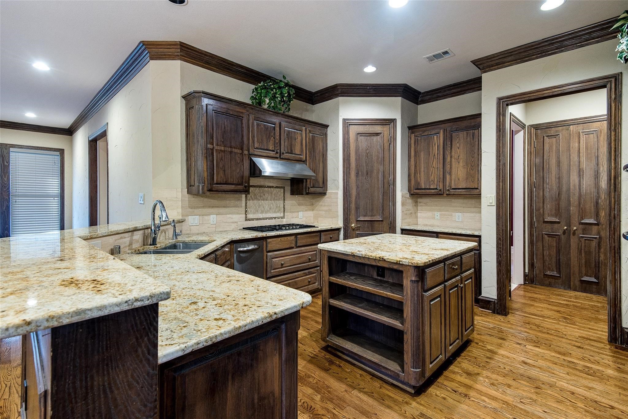 5933 King William Drive Plano TX 75093