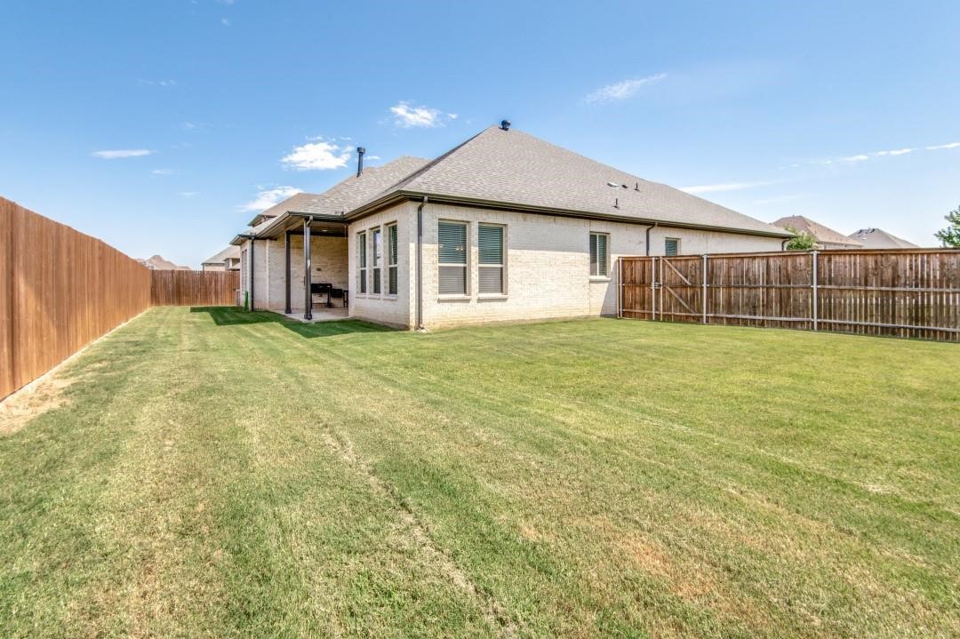 7223 Monet Lane Grand Prairie TX 75054