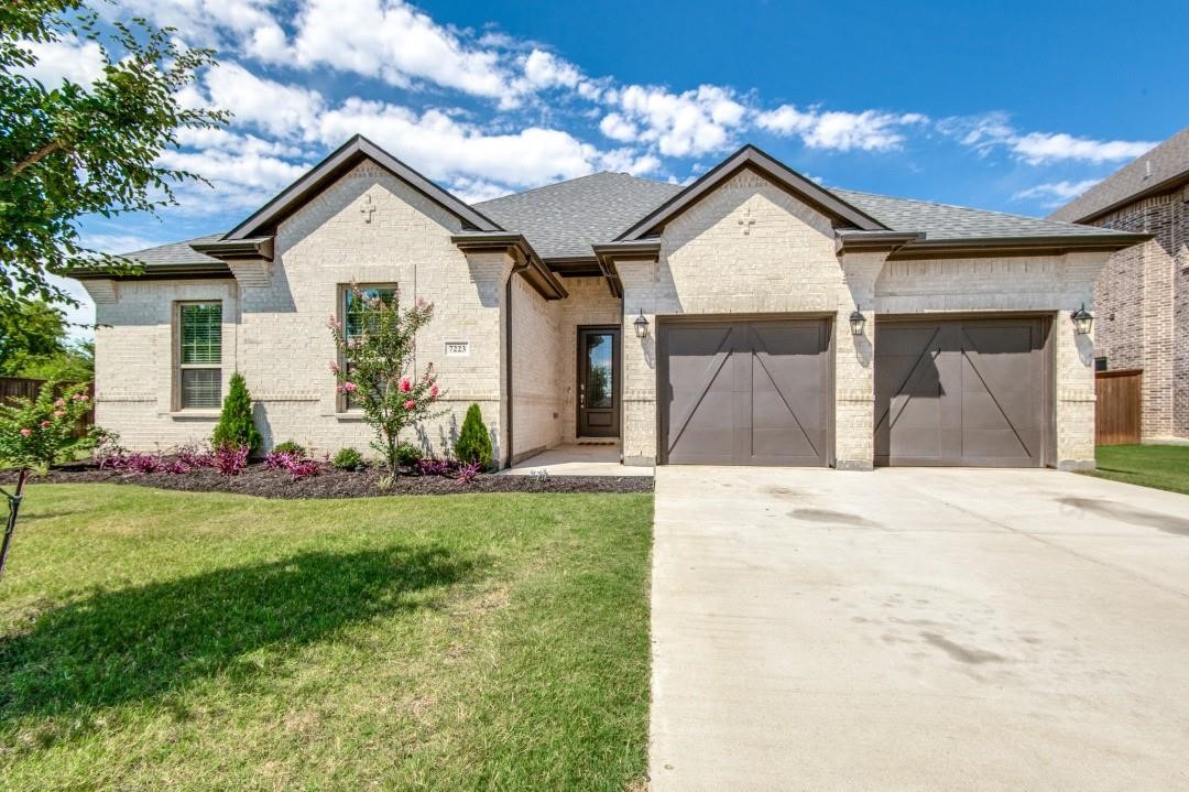 7223 Monet Lane Grand Prairie TX 75054